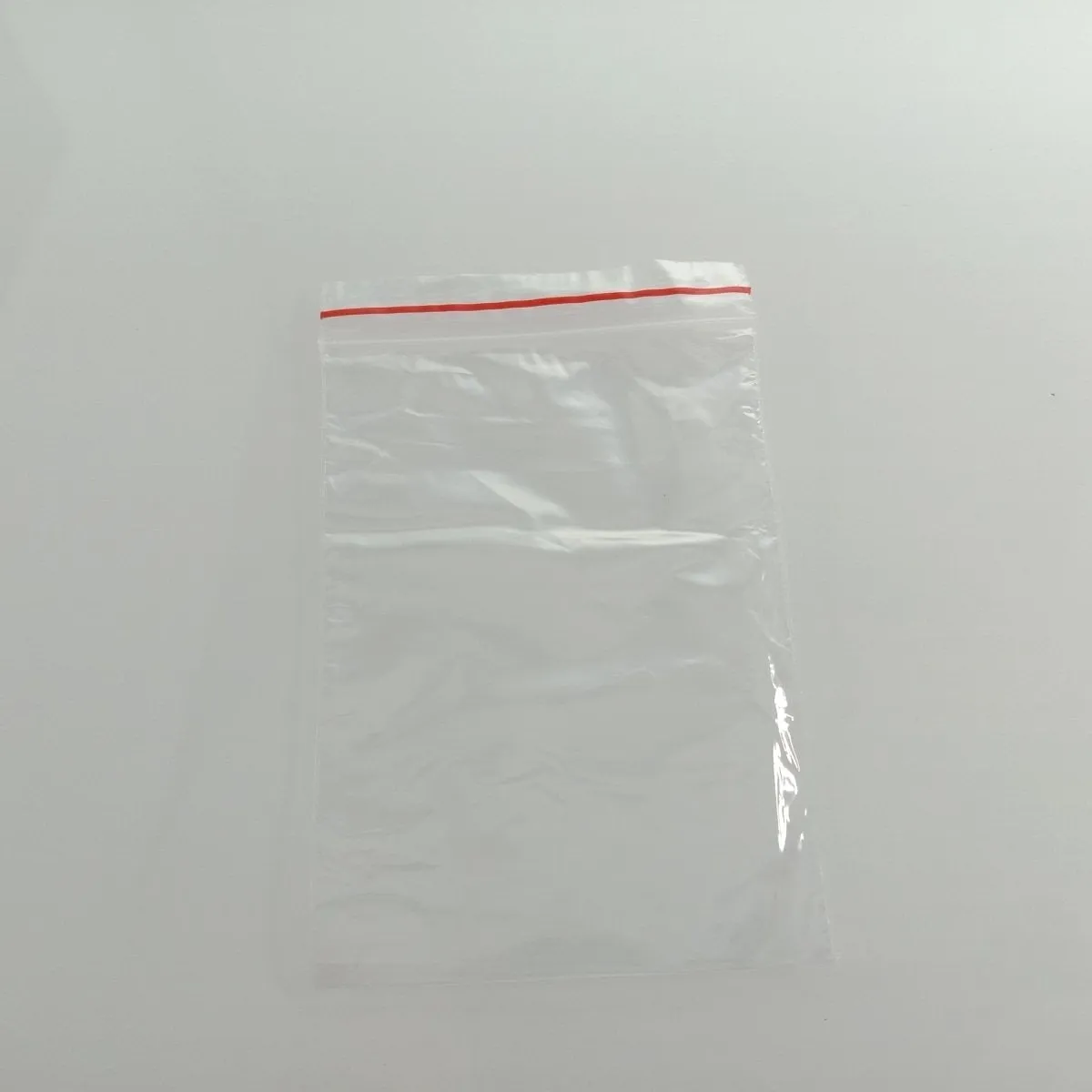 100pcs Clipseal Bags 7x10cm Satchels Small Plastic Zip Bags Sealer Thin