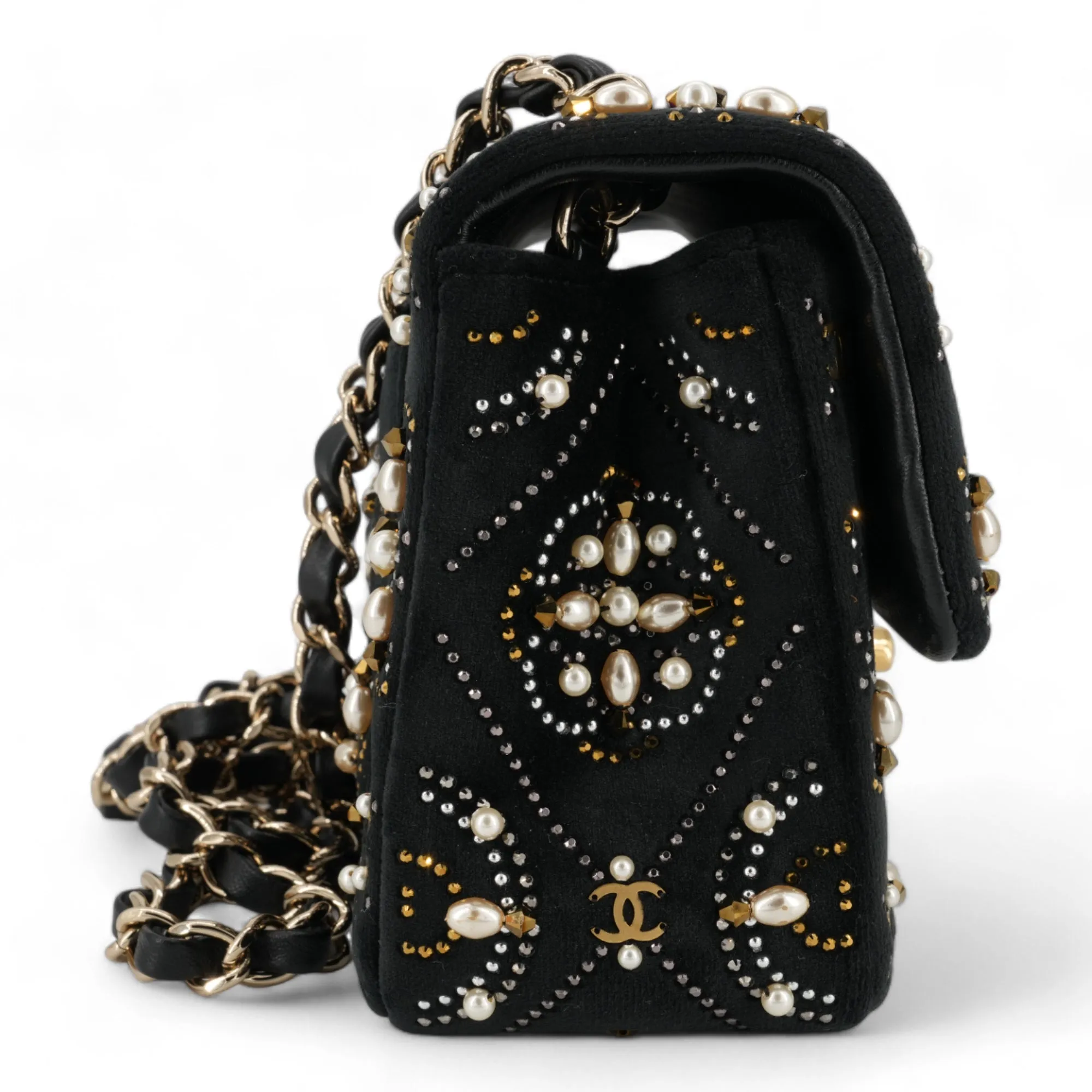 21A Pearl Strass CC Velvet Mini Flap Bag
