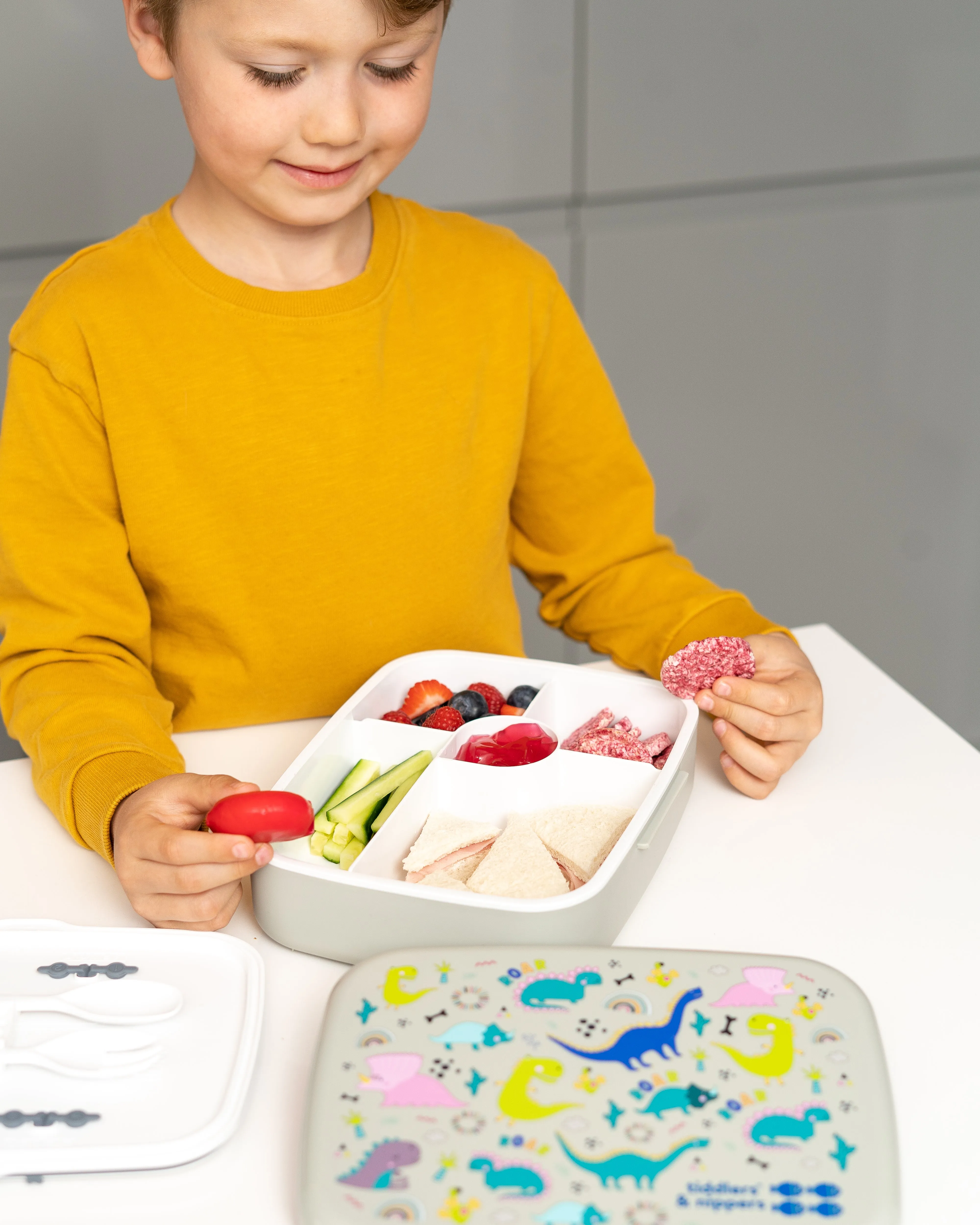 5 Compartment Lunch / Bento Box for Kids & Adults! | Includes Cutlery - Fork & Spoon | Leak-Proof & BPA-Free | Microwave, Freezer & Dishwasher Safe