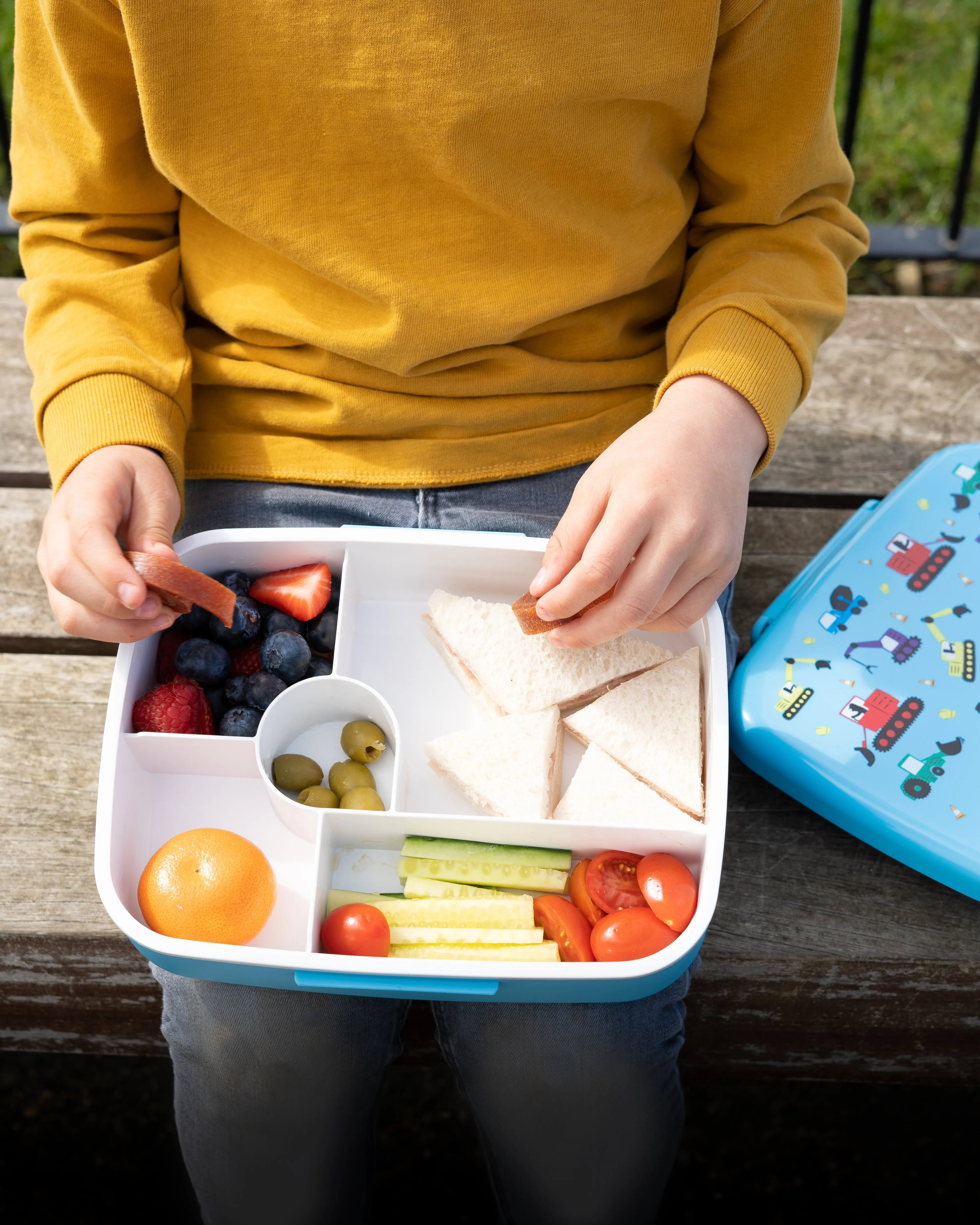 5 Compartment Lunch / Bento Box for Kids & Adults! | Includes Cutlery - Fork & Spoon | Leak-Proof & BPA-Free | Microwave, Freezer & Dishwasher Safe