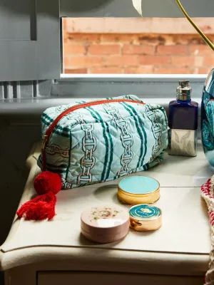 Acadia Beauty Bag