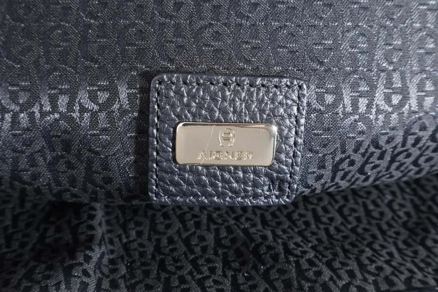 AIGNER IVY 2WAY BAG MEDIUM BLACK LEATHER WITH DUST COVER