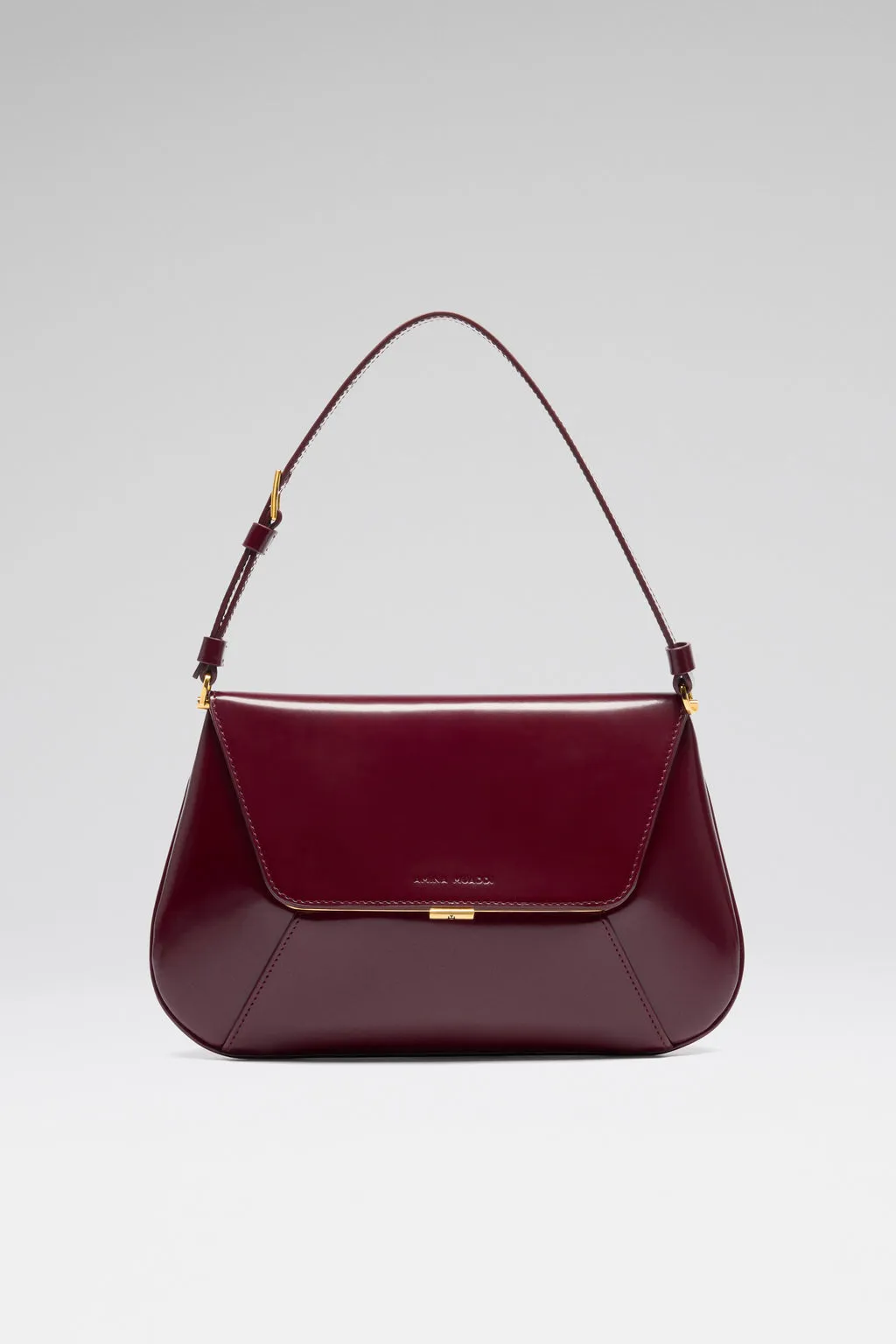 Ami Shoulder Bag Wine Spazzolato And Gold Hardware