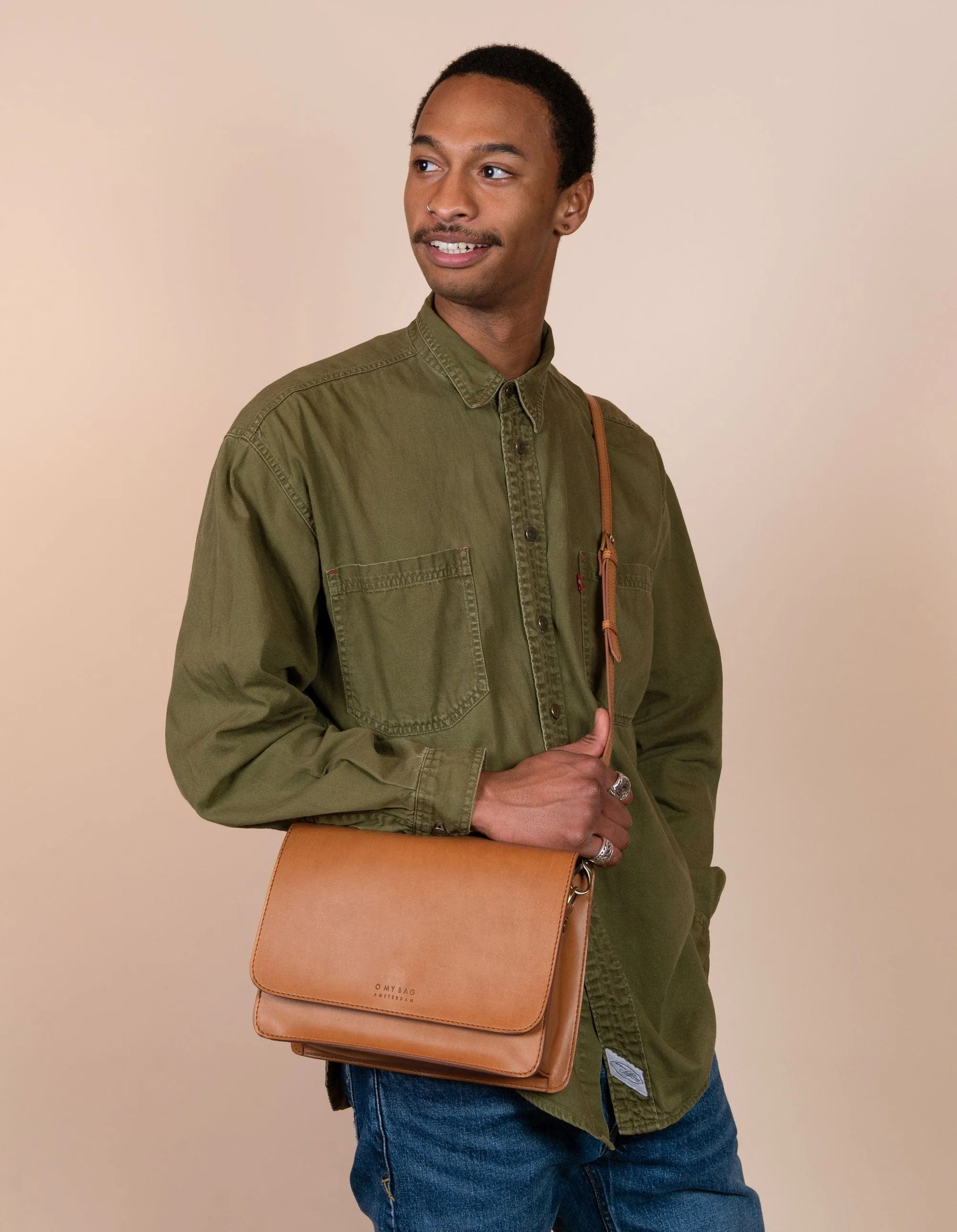 Audrey Apple Leather Vegan Crossbody | Brown