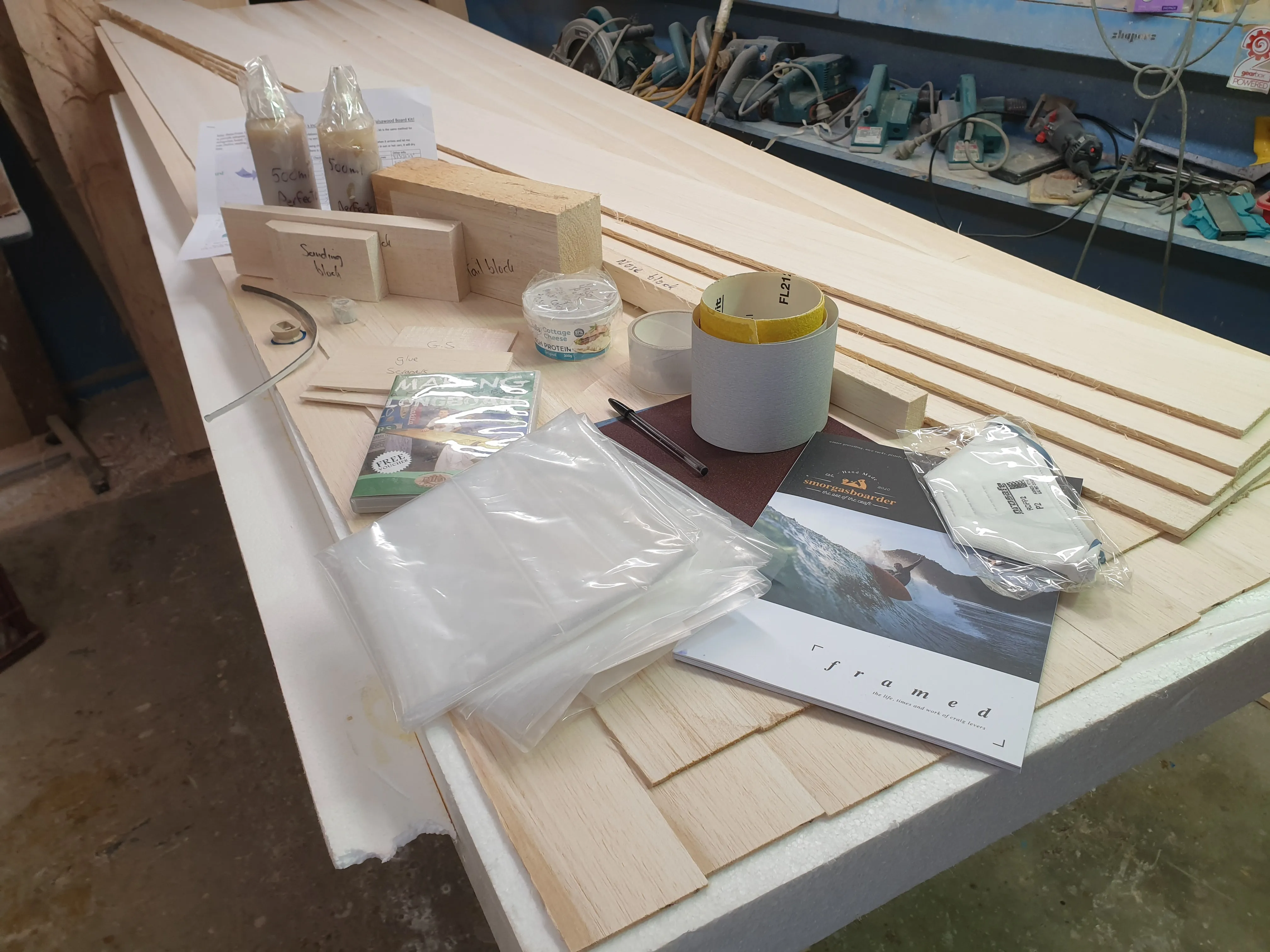 Balsa surfboard shaping set or kit