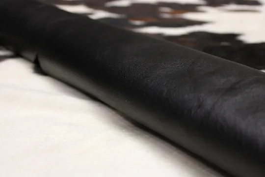 Black Lambskin Leather - Garment Leather Thickness: 0.8 -1.0 mm/ 2 - 2.5oz / Size 7 SqFt