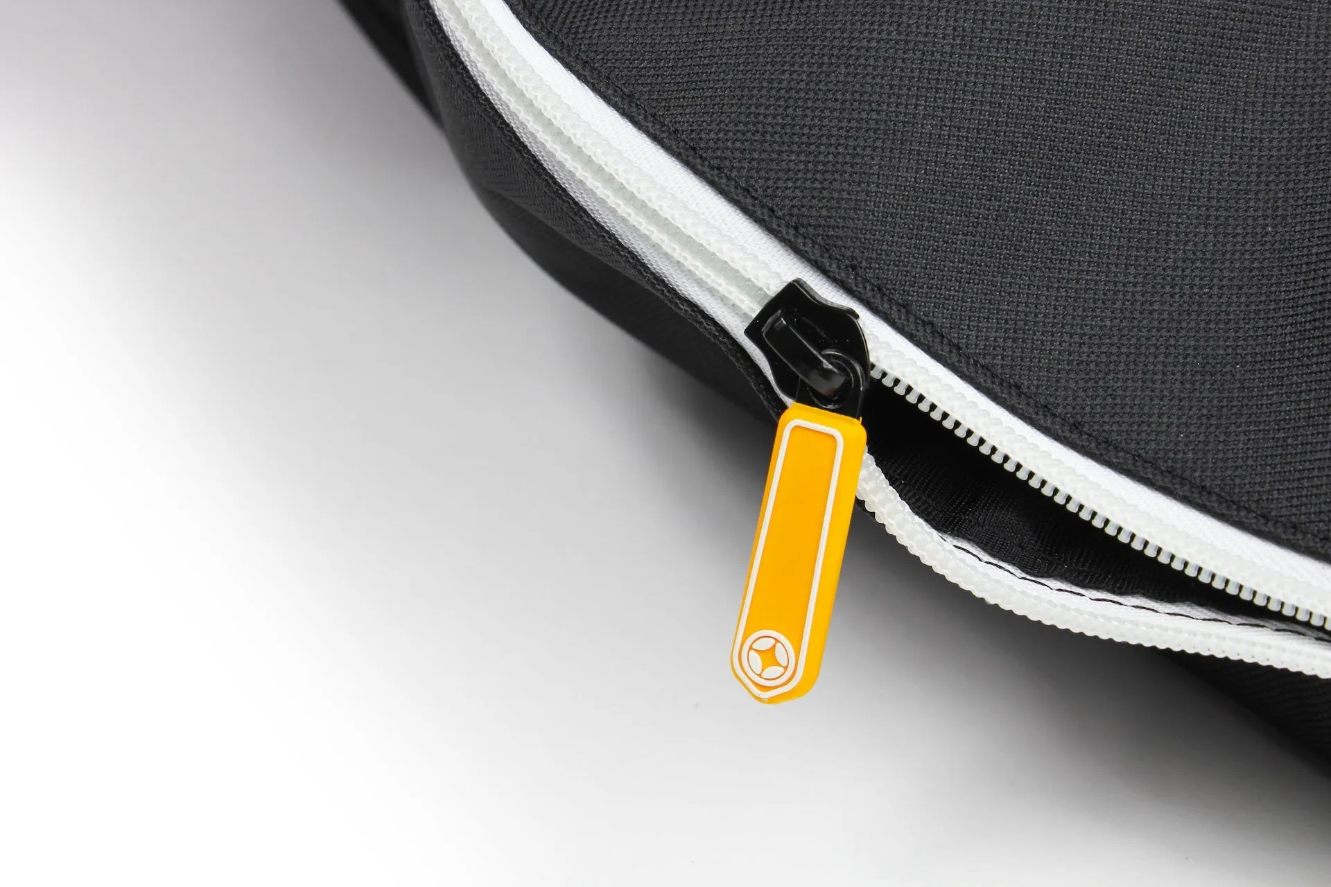 Blackline Wetsuit Carry Bag