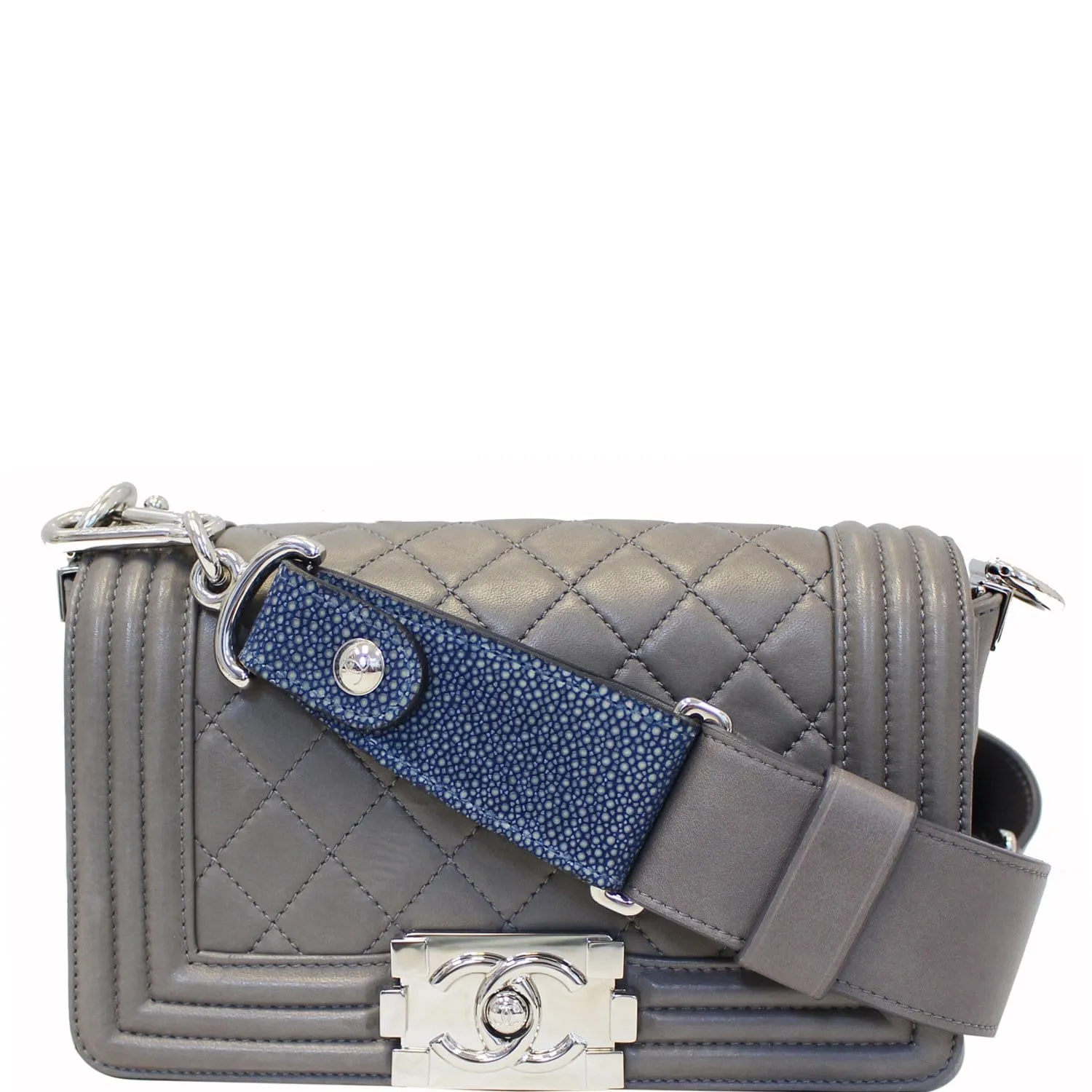 CHANEL Boy Flap with Stingray Lambskin Shoulder Bag Silver