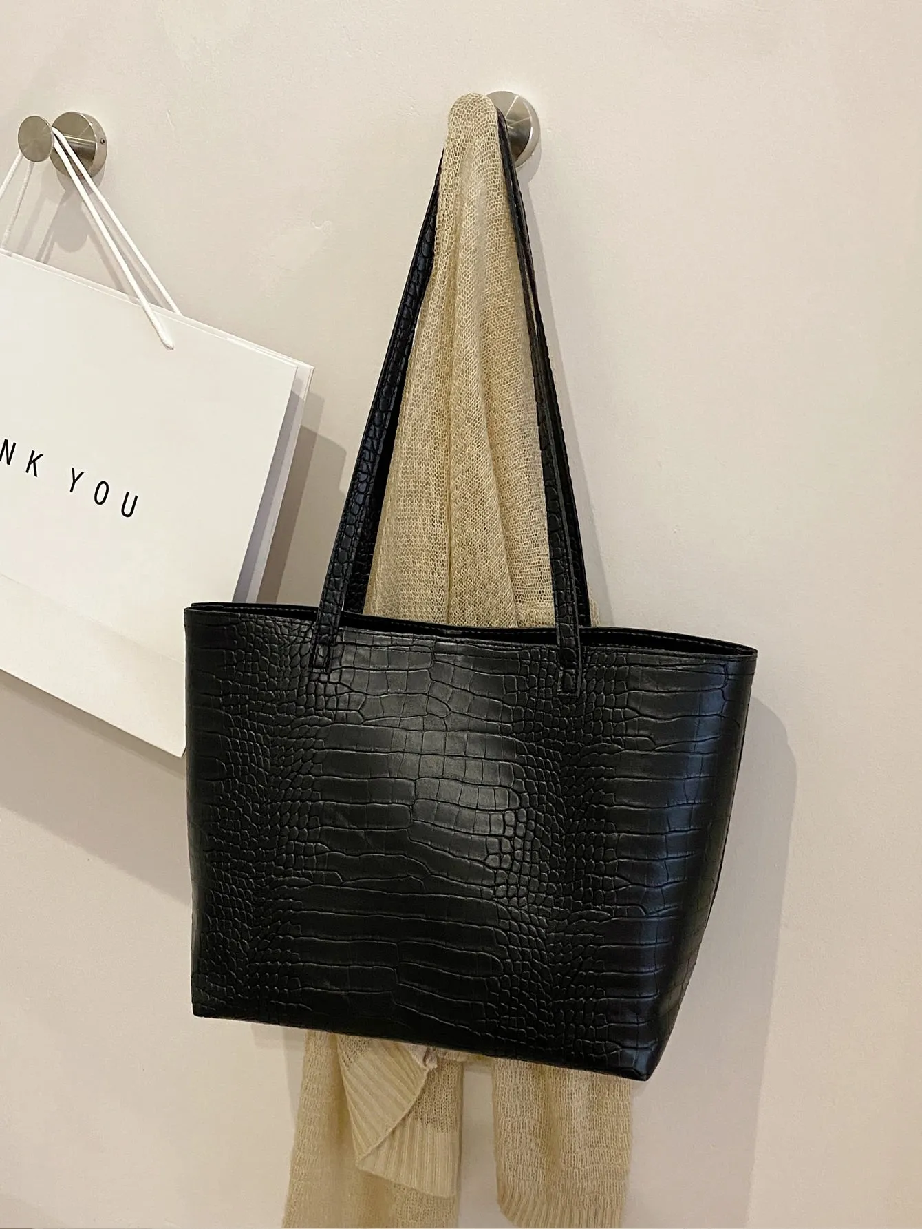Crocodile Embossed Large Capacity Tote Bag - Black- FD ⚡