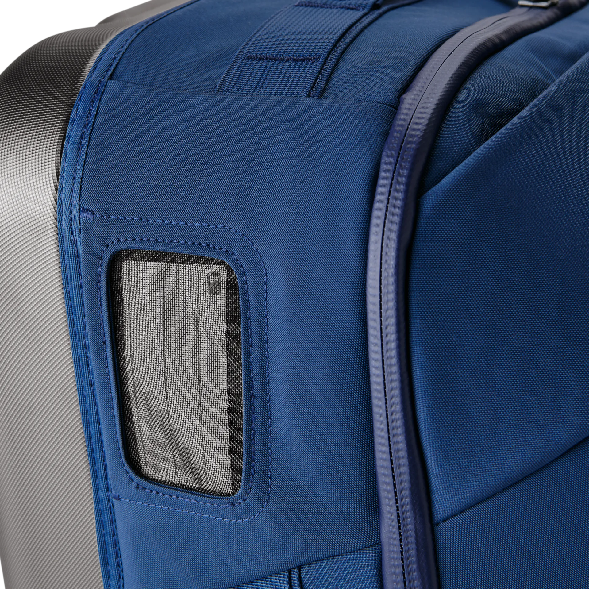 Crossroads 29" Luggage