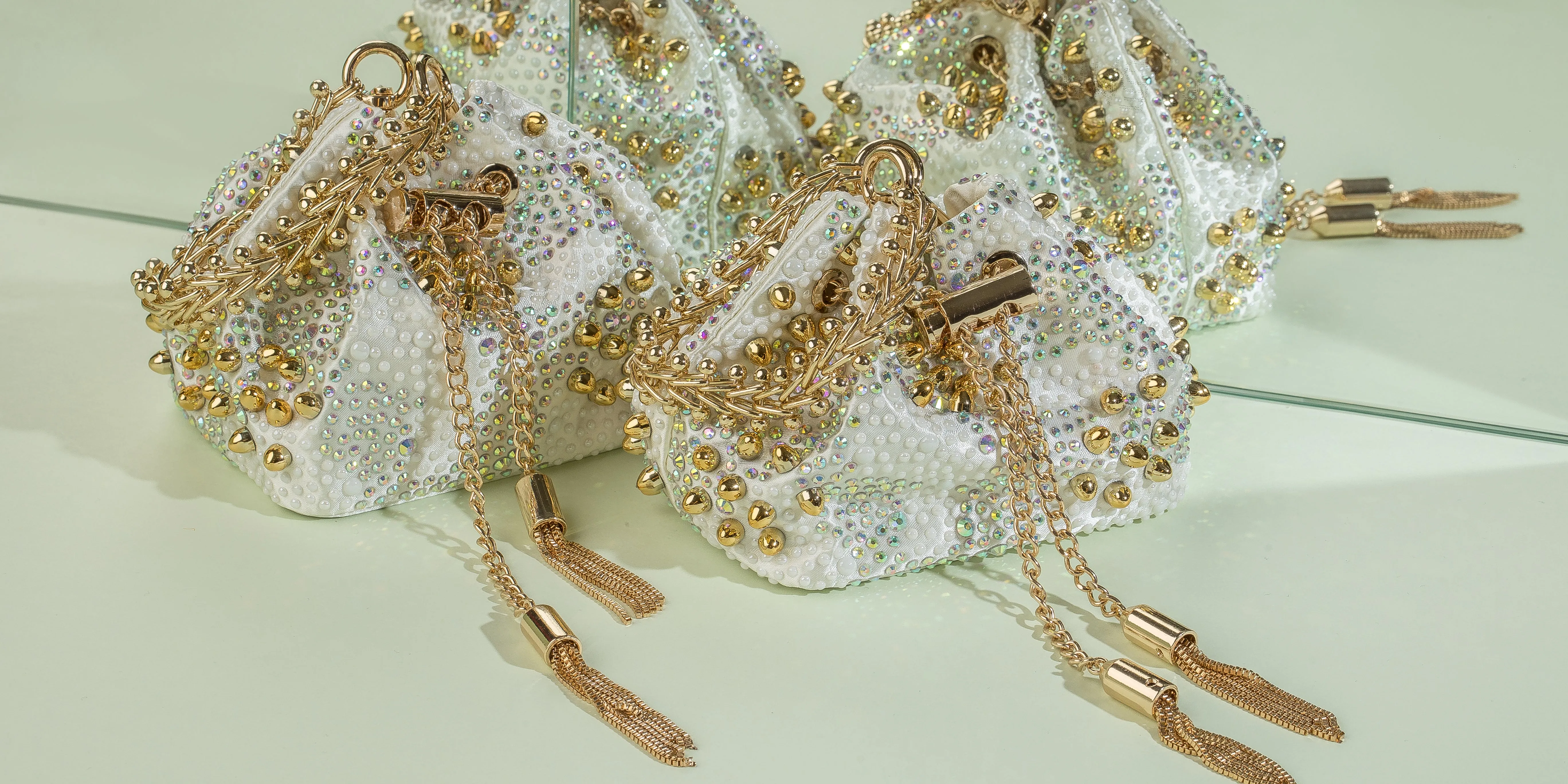 Daisy Mini Bag In Pearl White Color