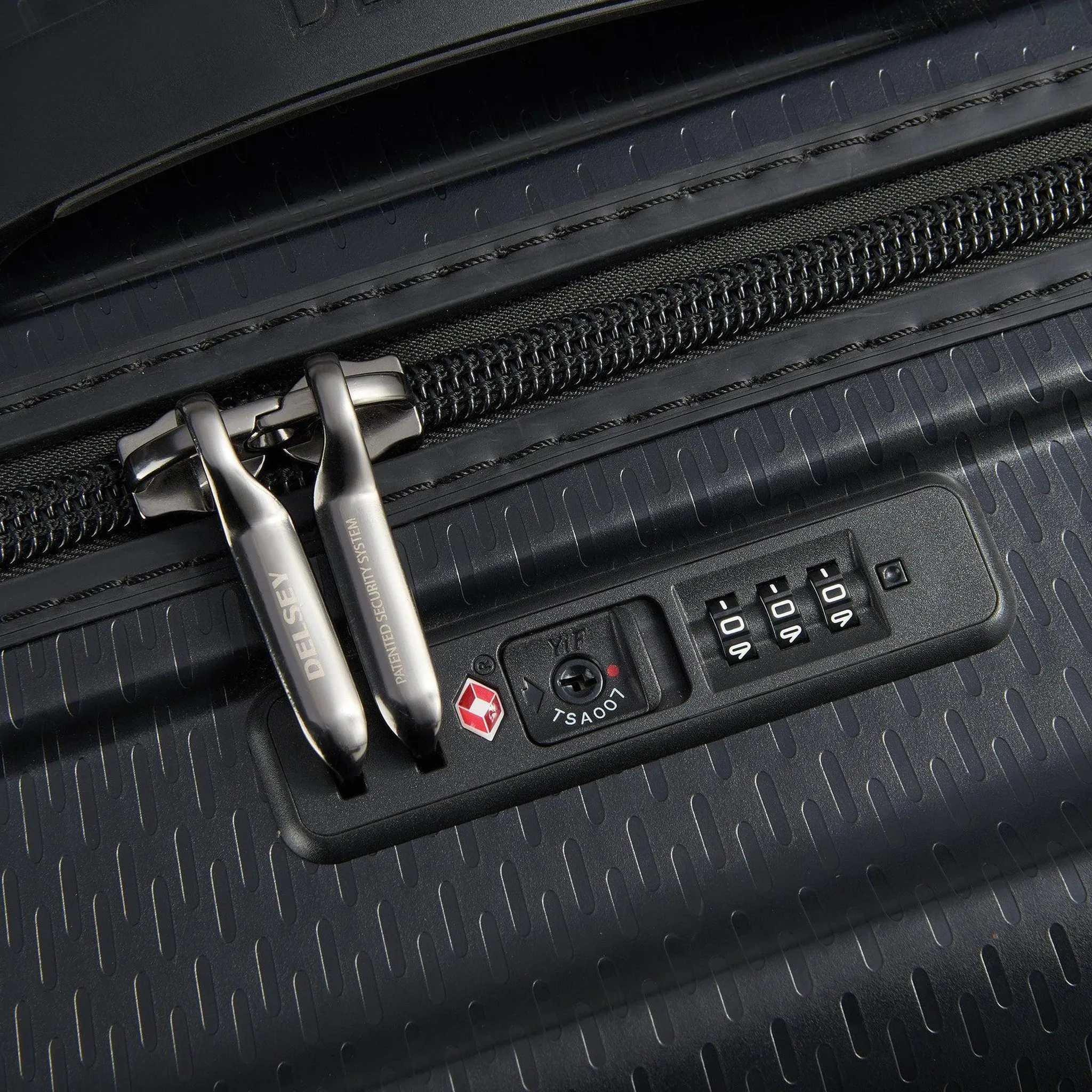 Delsey Turenne 26" Spinner Trunk