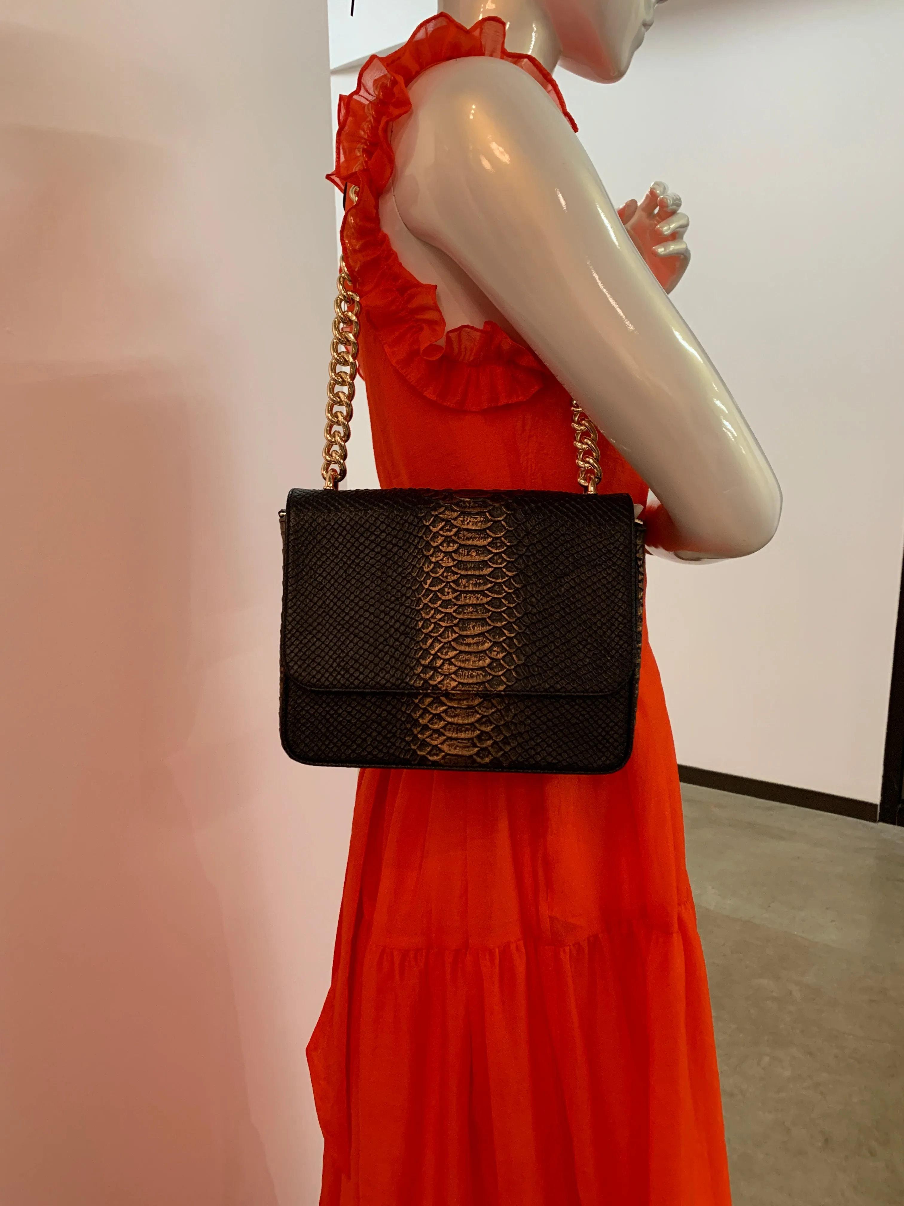 Dune Chain Handbag
