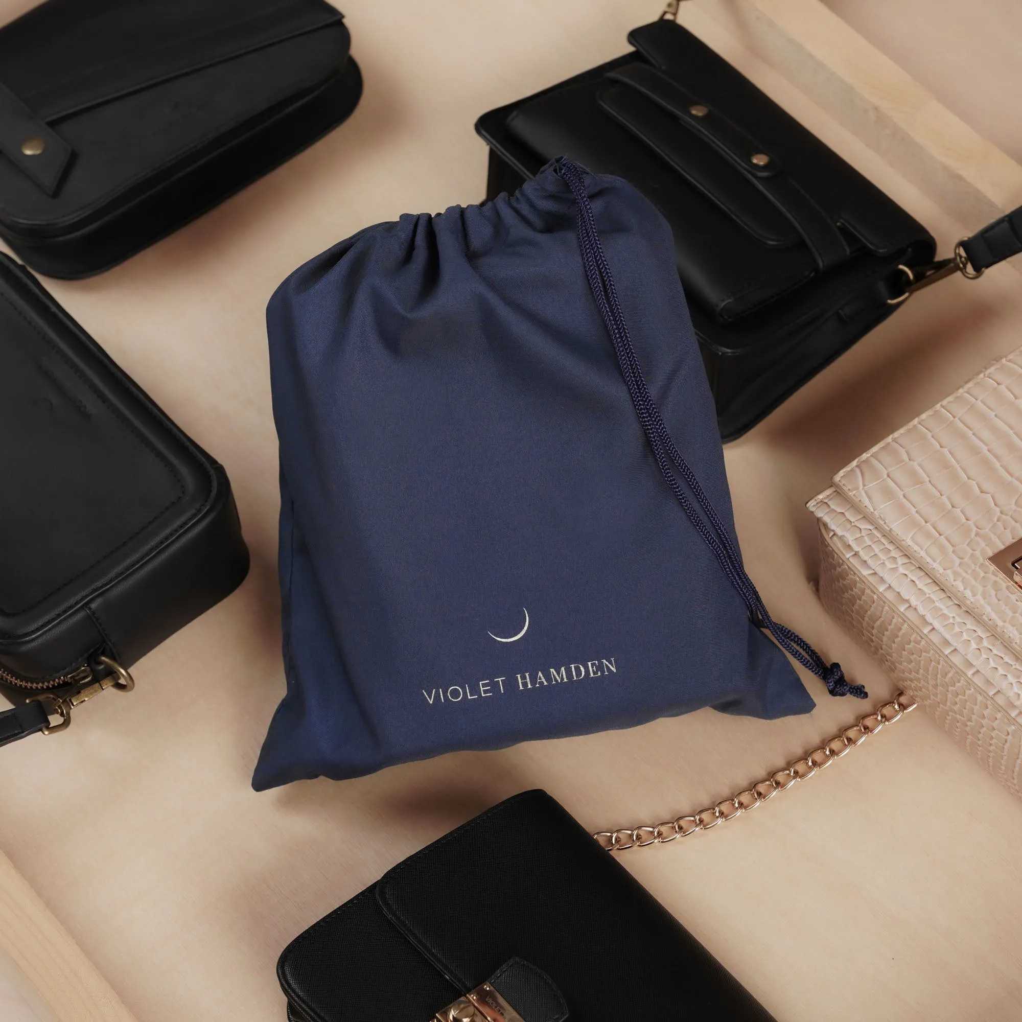 Essential Bag black crossbody bag