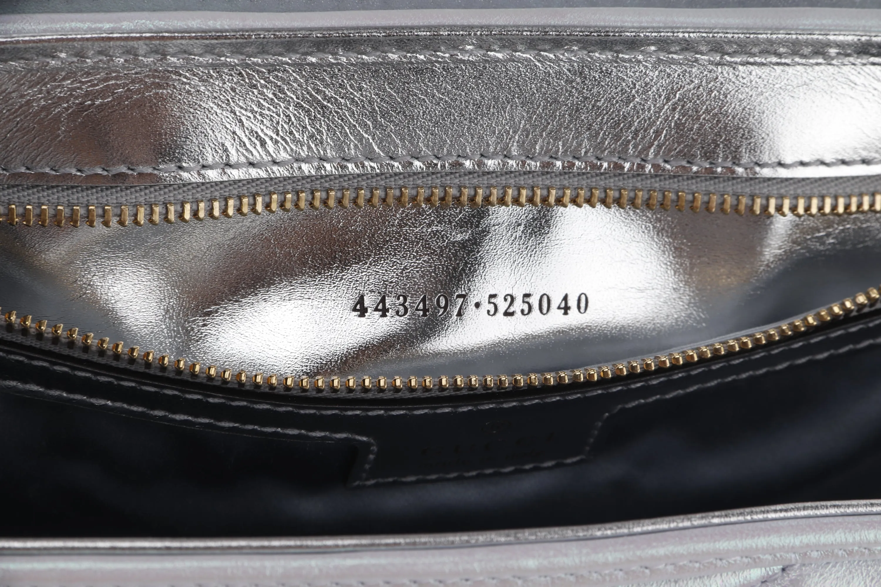 GIUCCI GG MARMONT SMALL SHOULDER BAG (443497-525040) GOLD HARDWARE, W26CM, NO DUST COVER