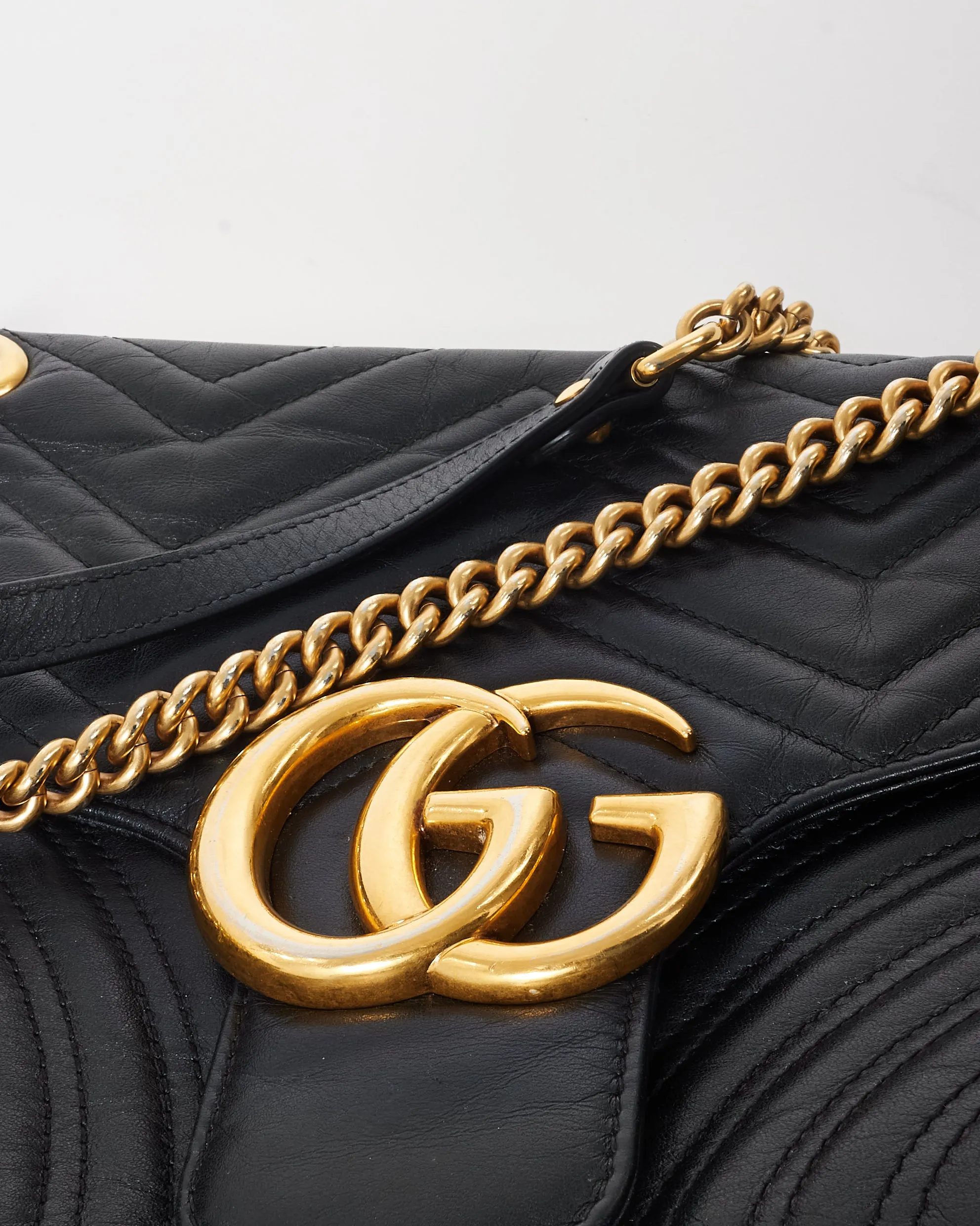 Gucci Black Matelassé Leather Medium Marmont Flap Shoulder Bag