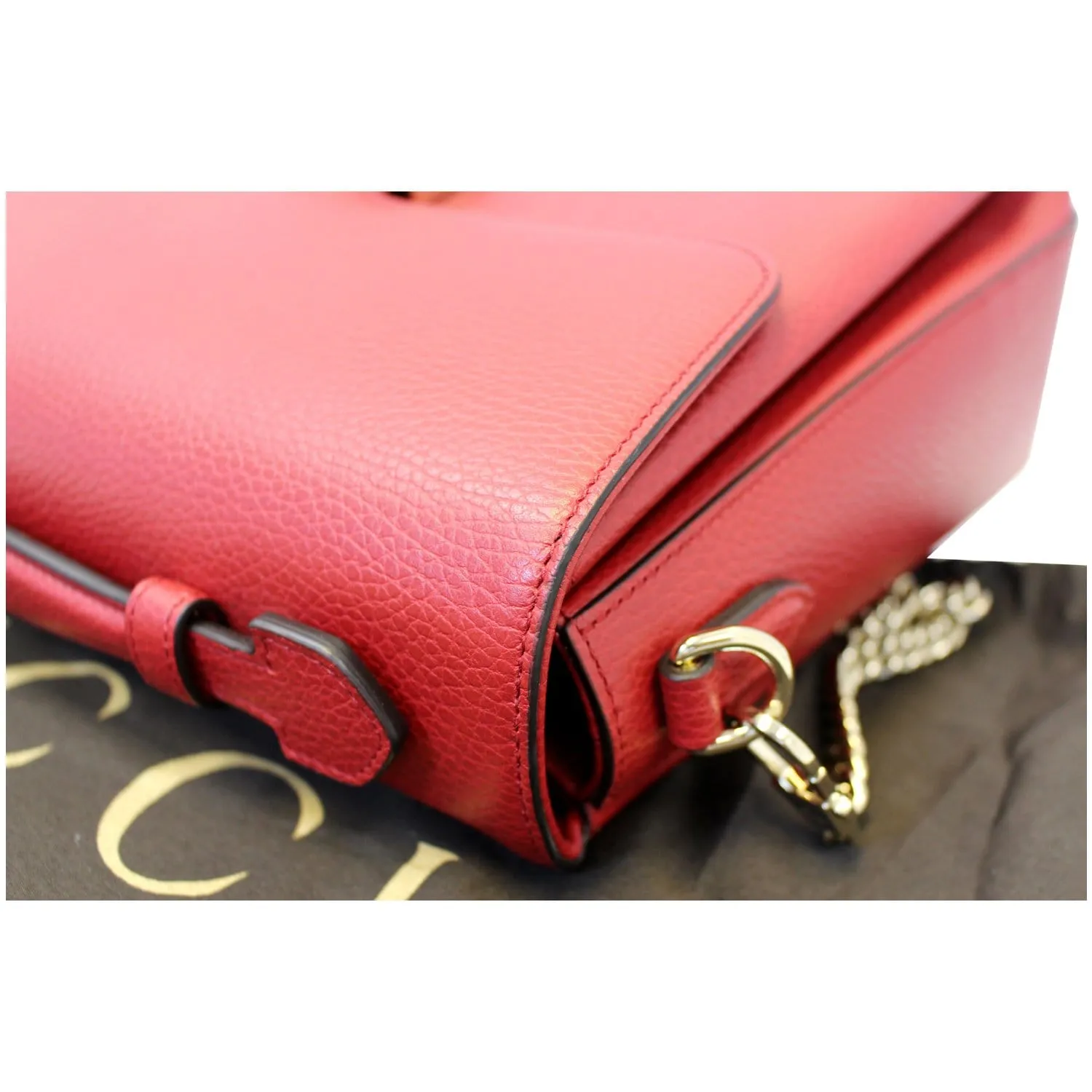 GUCCI Interlocking GG Calfskin Leather Medium Shoulder Bag Red