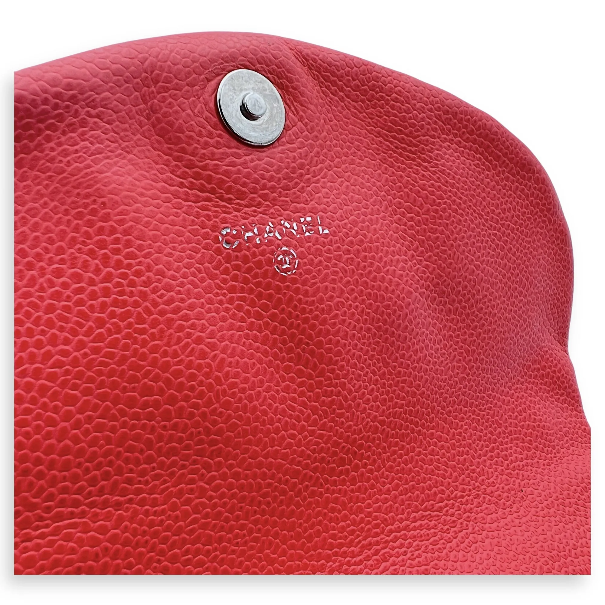 Half Moon Wallet On Chain Red in Caviar Leather, Silver hardware