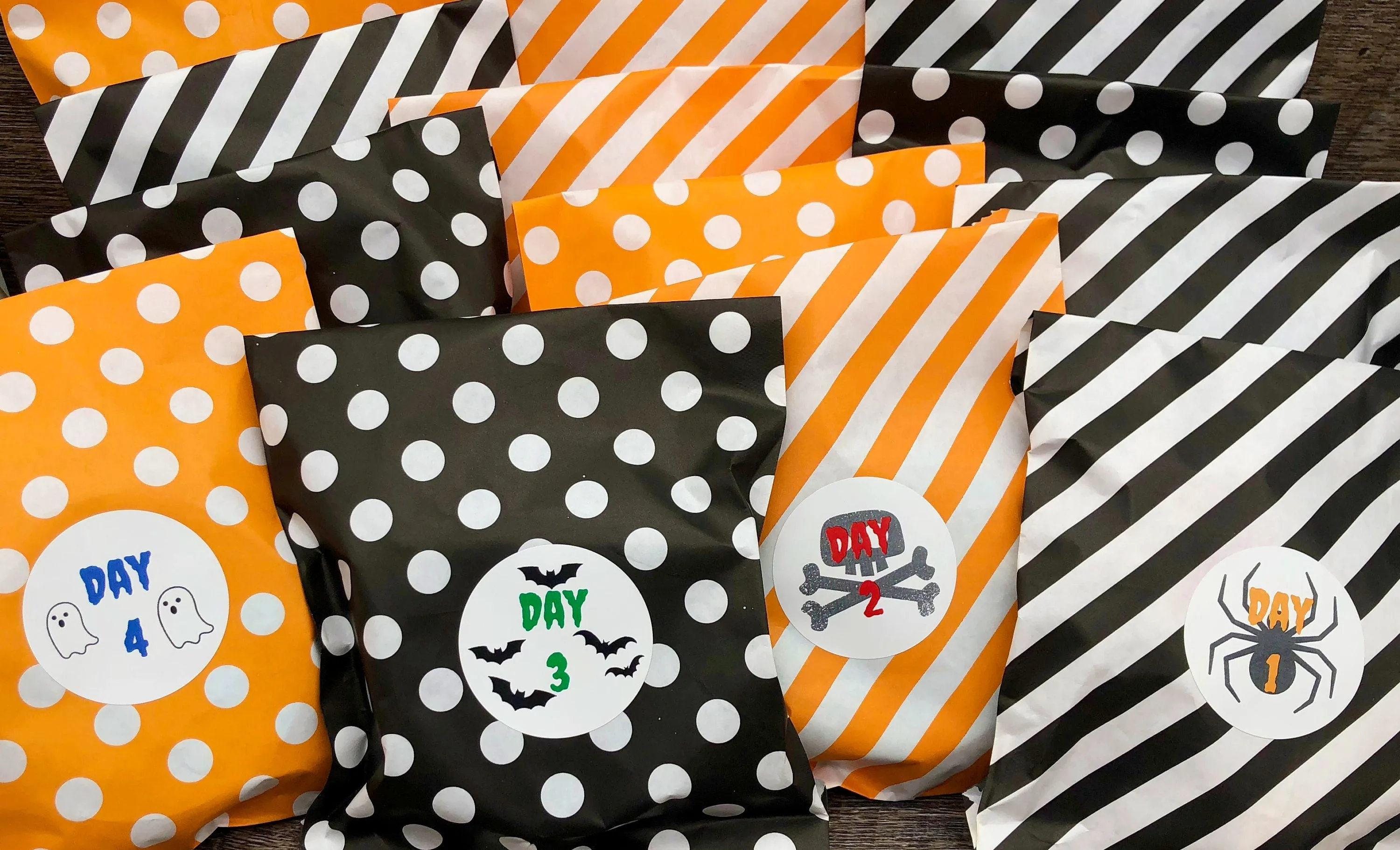 HALLOWEEN Spa Countdown Calendar | 13 or 31 DAY COUNTDOWN