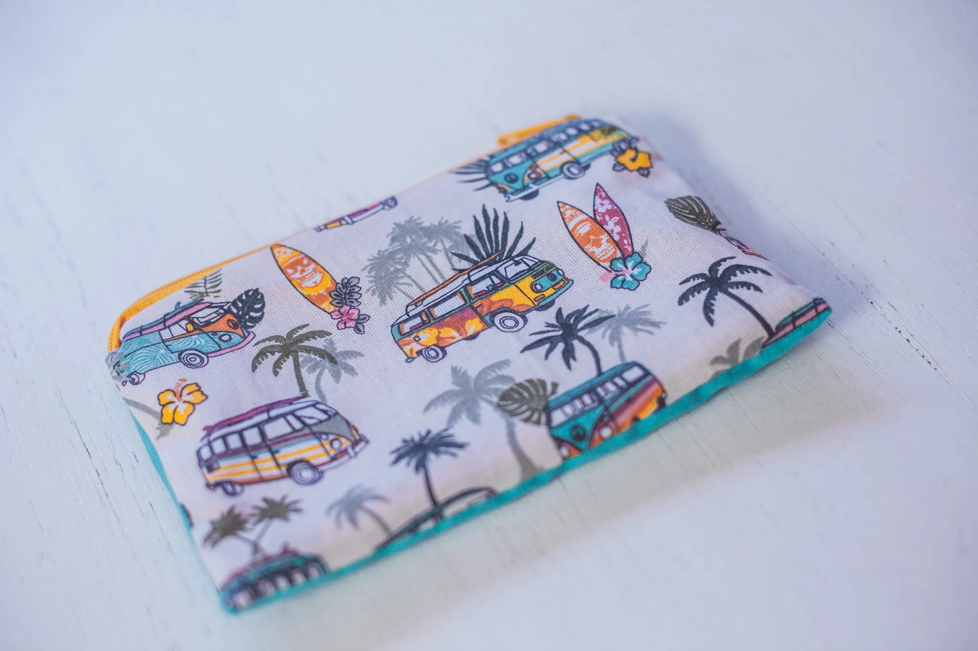 HIPPY SURF VAN PURSE