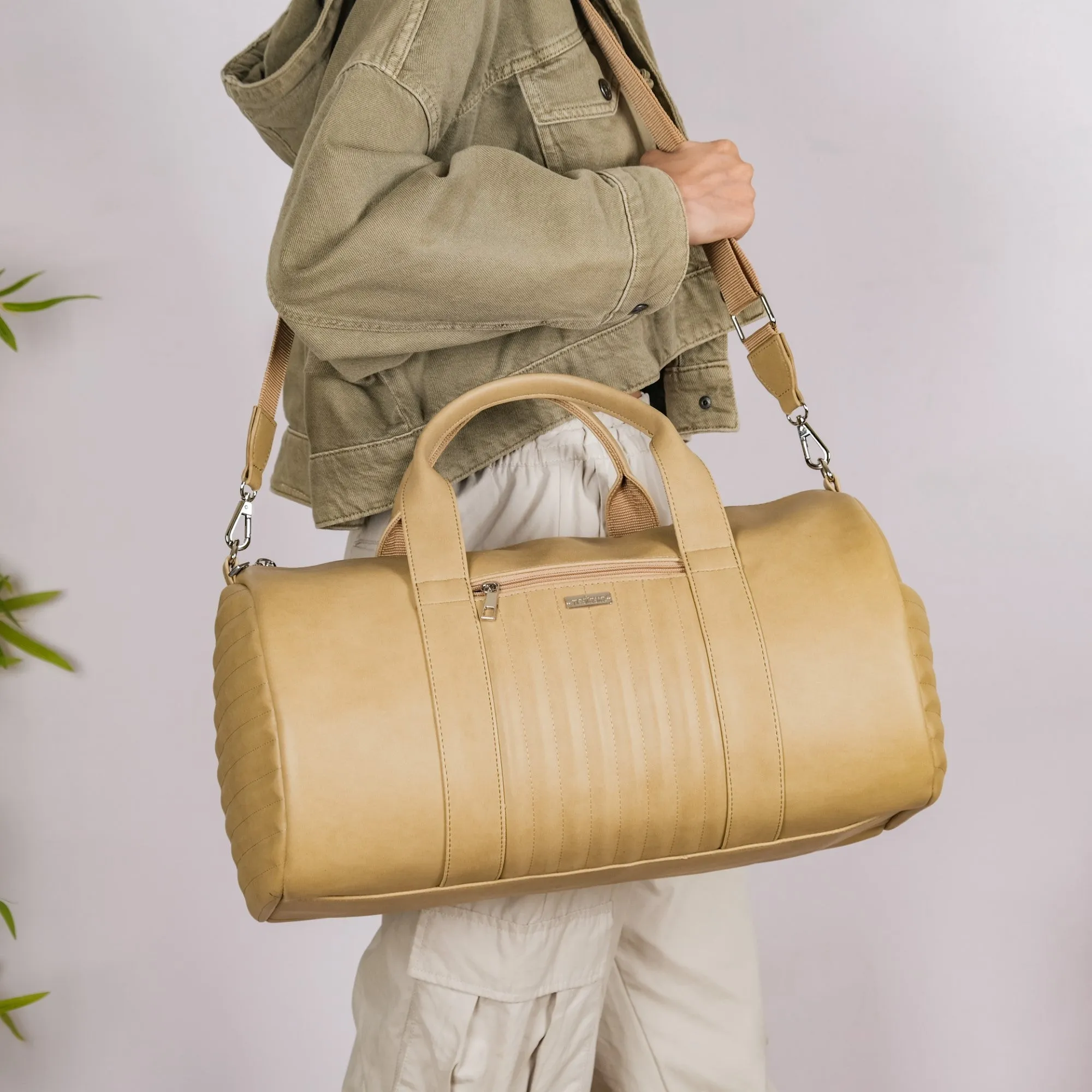 Jet-Setter Duffle Bag Beige Large 17x9 Inch