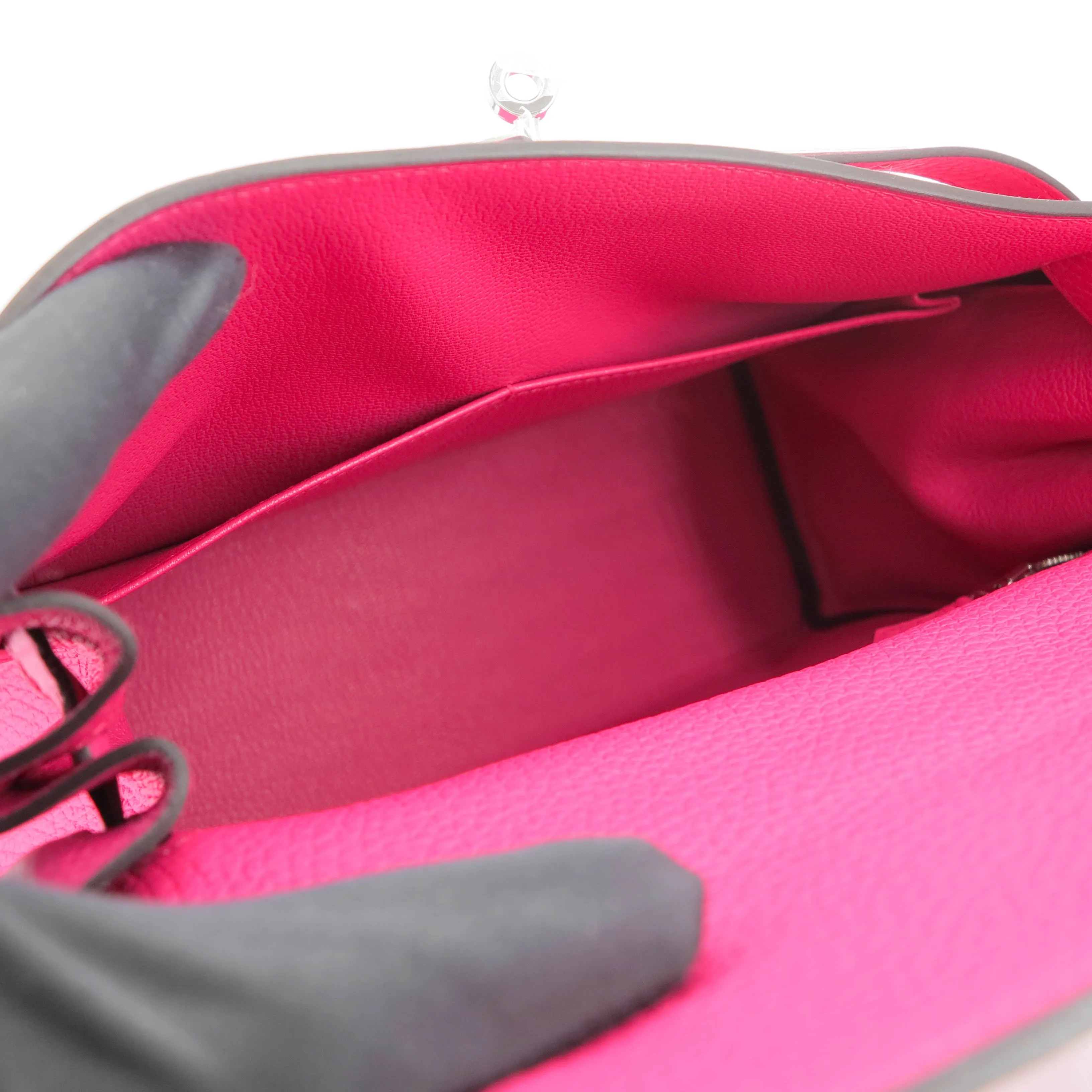 Kelly 28 in Rose Shocking Clemence PHW