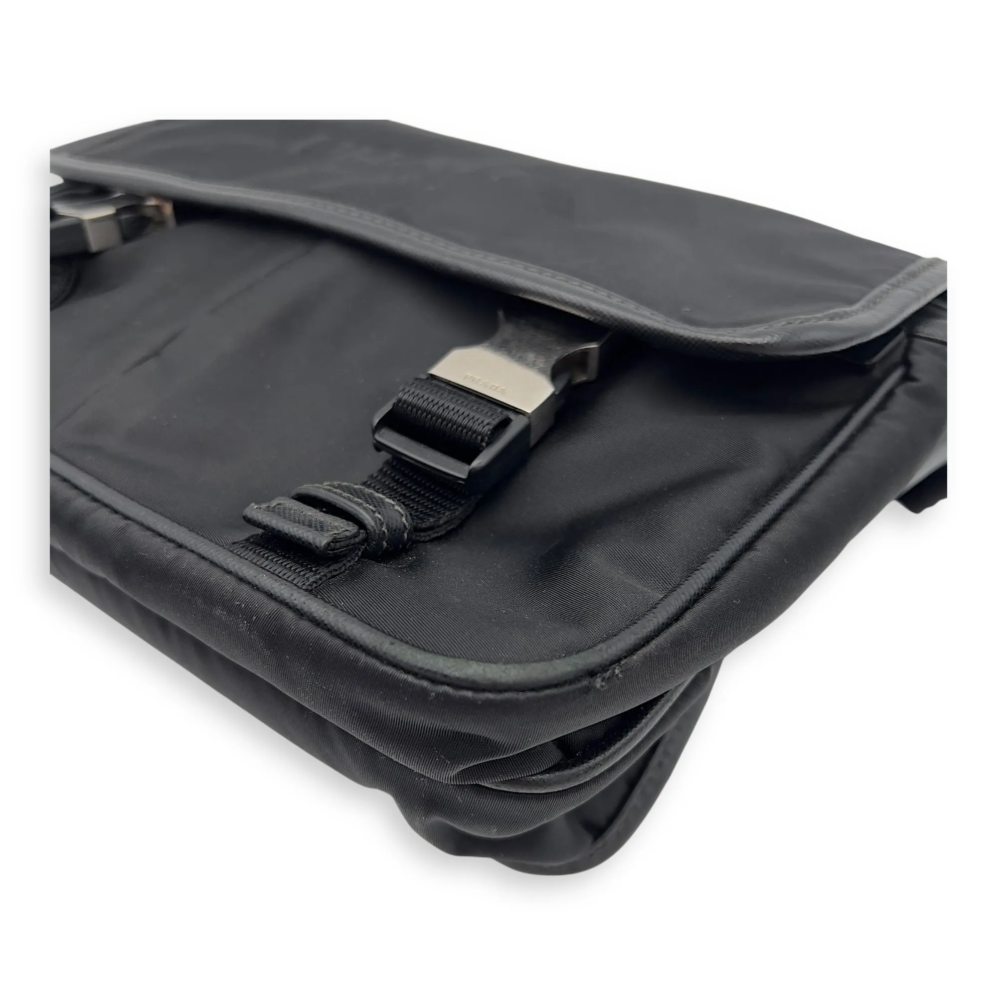 Logo Messenger Black in Nylon, Silver hardware