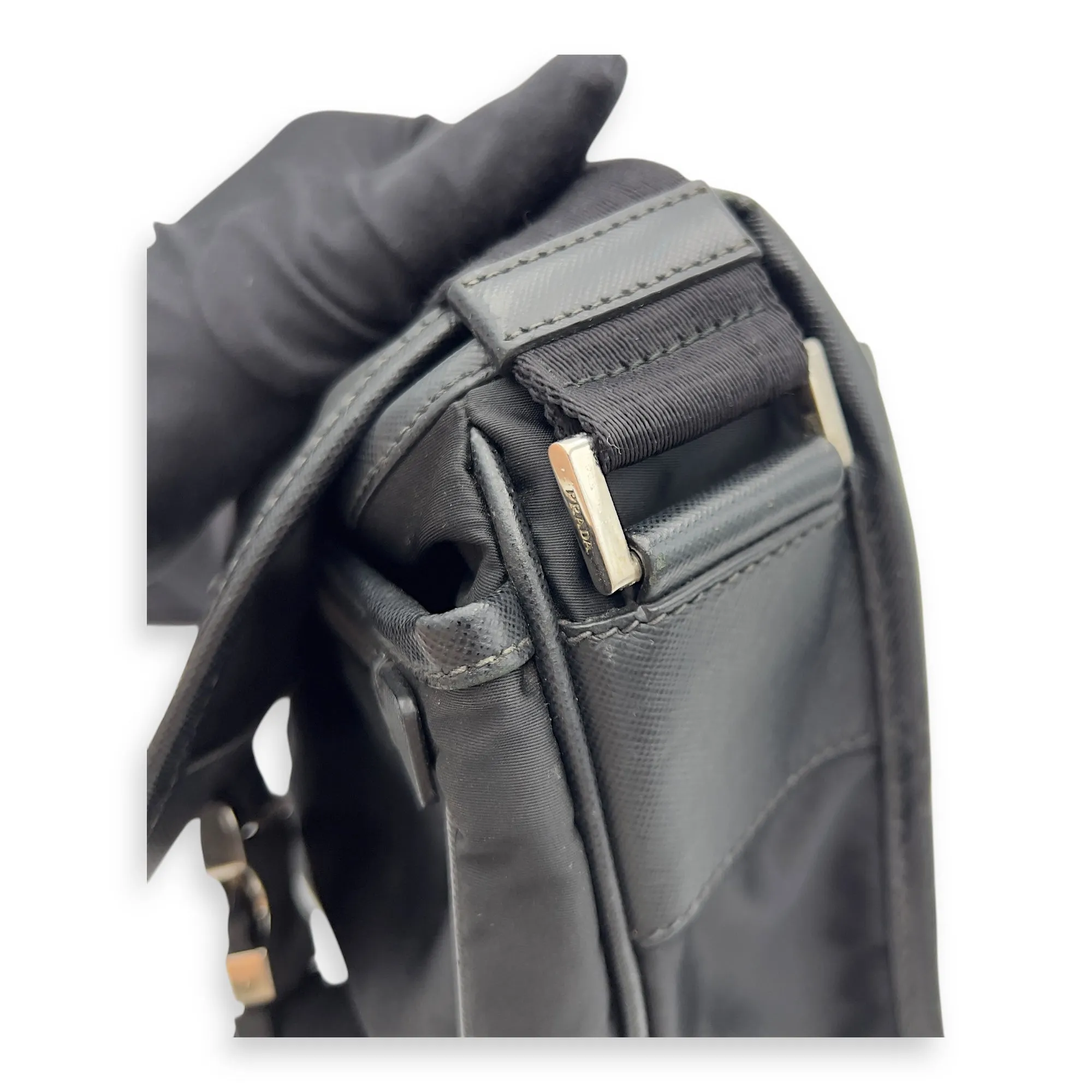 Logo Messenger Black in Nylon, Silver hardware