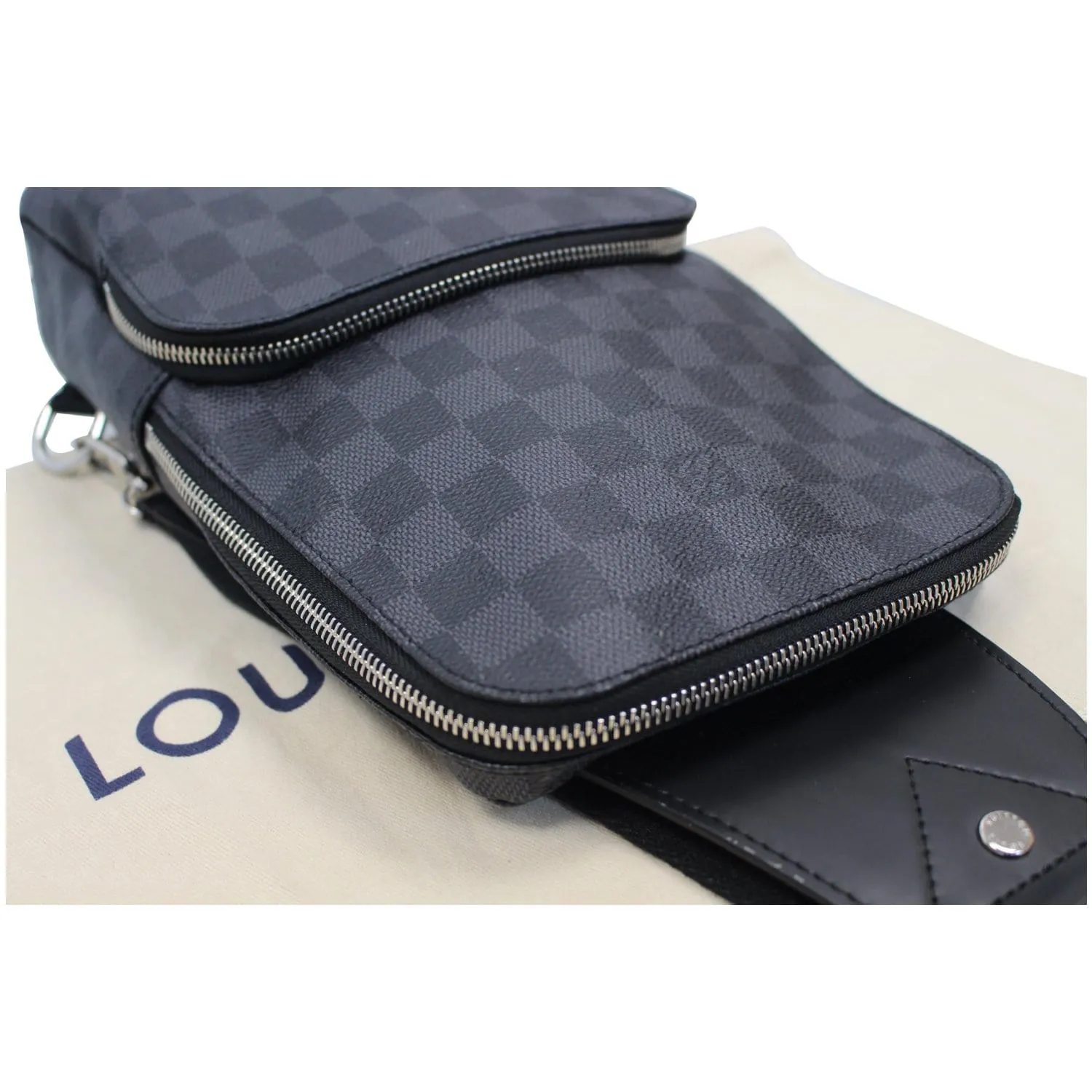LOUIS VUITTON Avenue Sling Damier Graphite Crossbody Bag Black