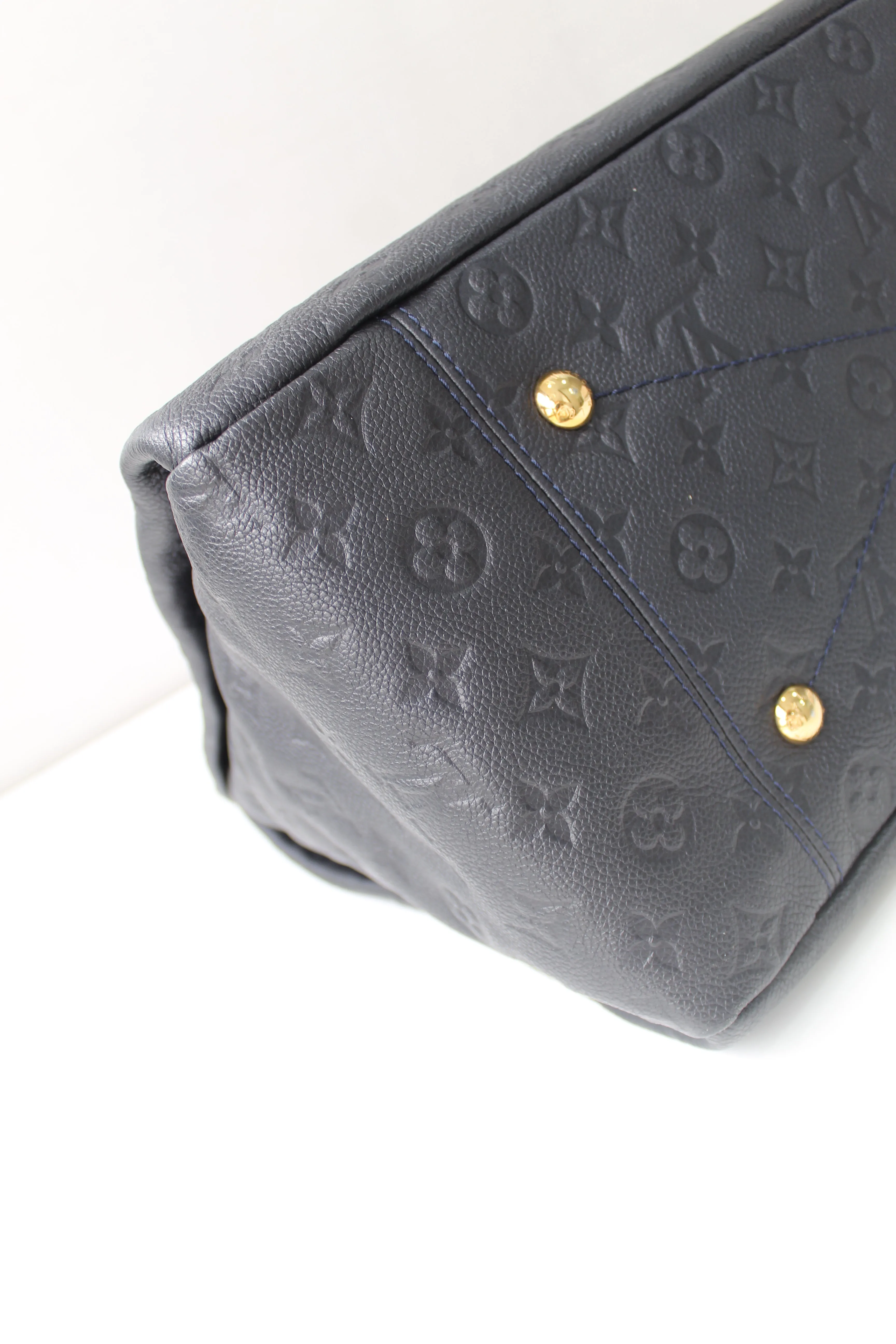 Louis Vuitton Blue Emprente Artsy MM