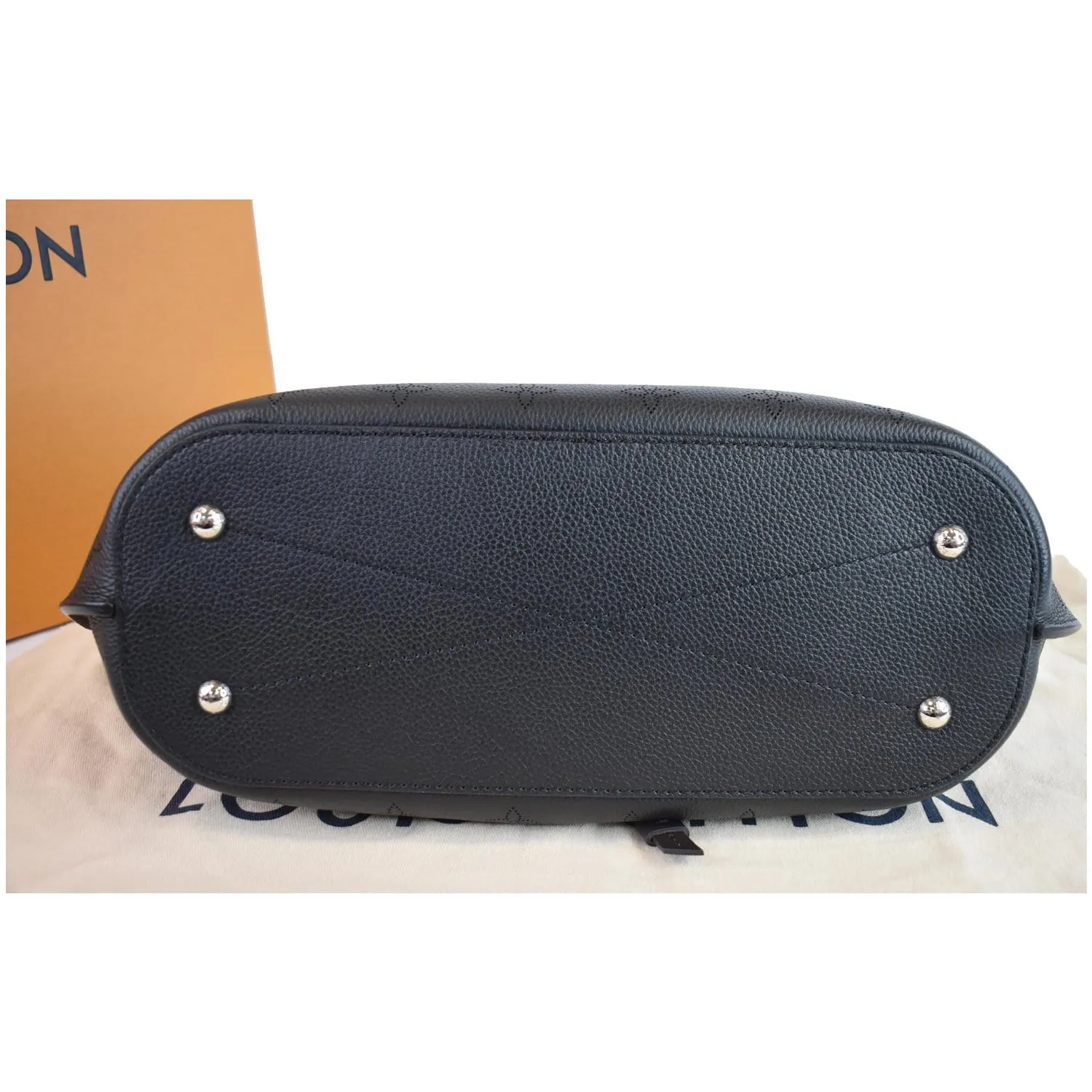 LOUIS VUITTON Girolata Monogram Mahina Leather Shoulder Bag Black