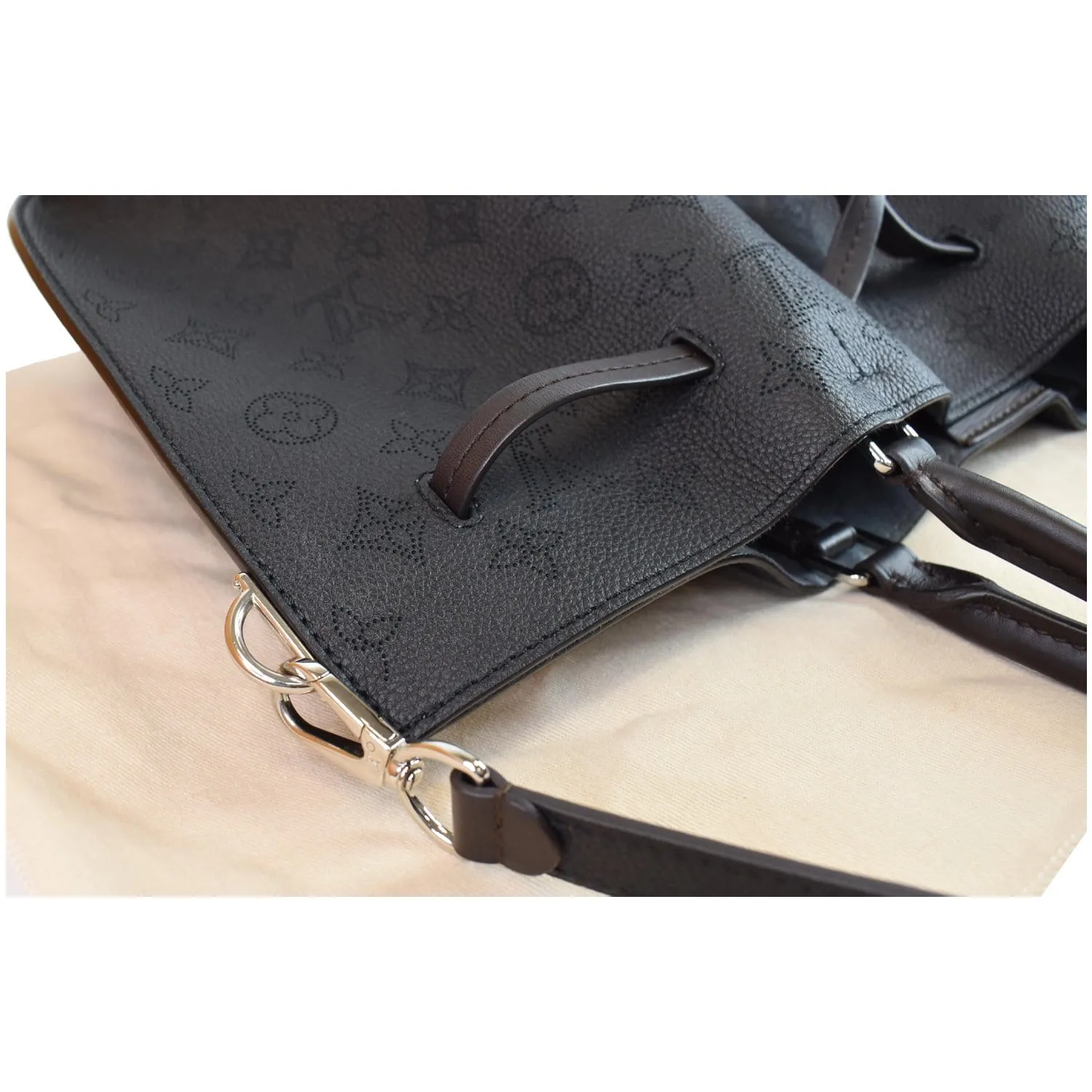 LOUIS VUITTON Girolata Monogram Mahina Leather Shoulder Bag Black