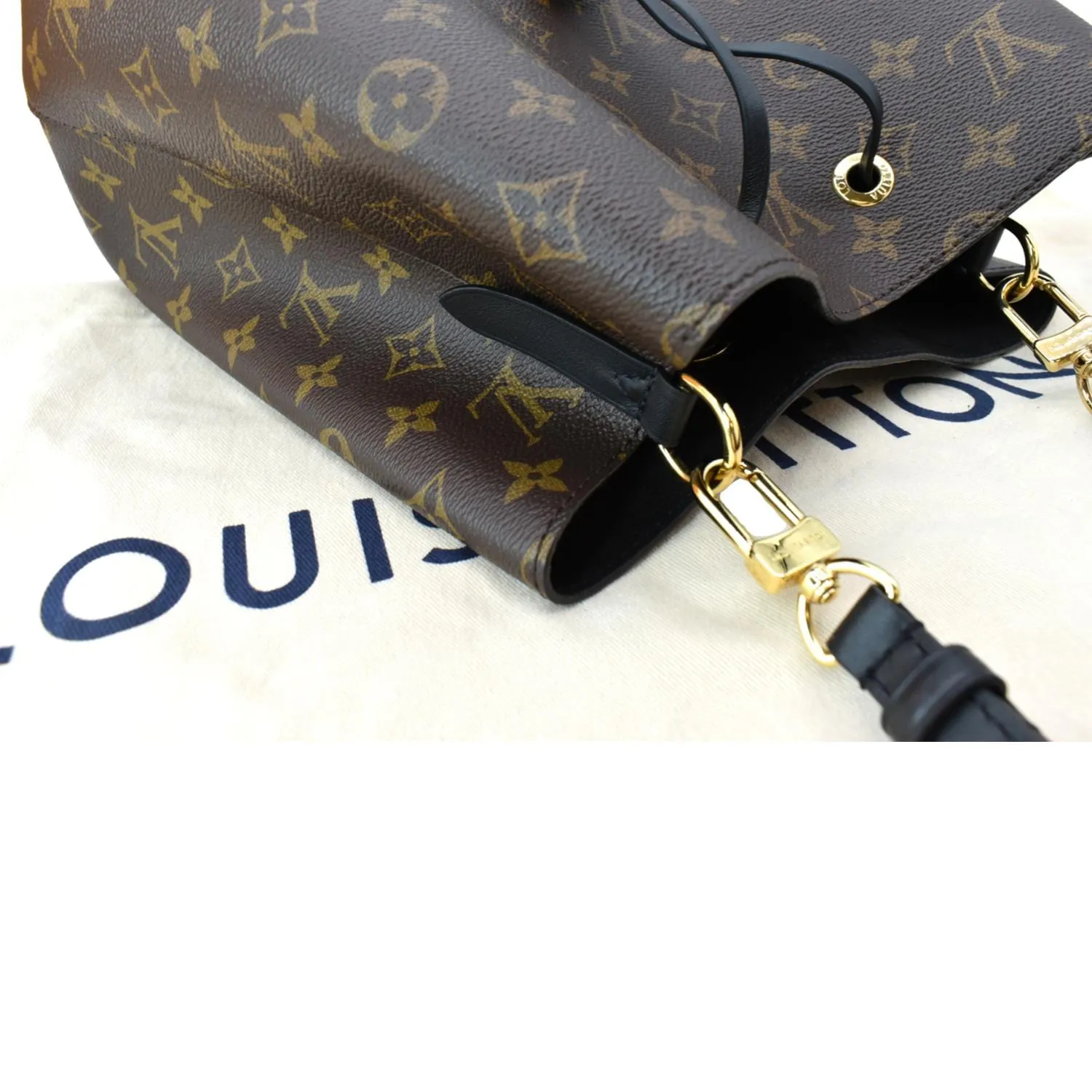LOUIS VUITTON NeoNoe MM Monogram Canvas Shoulder Bag Brown