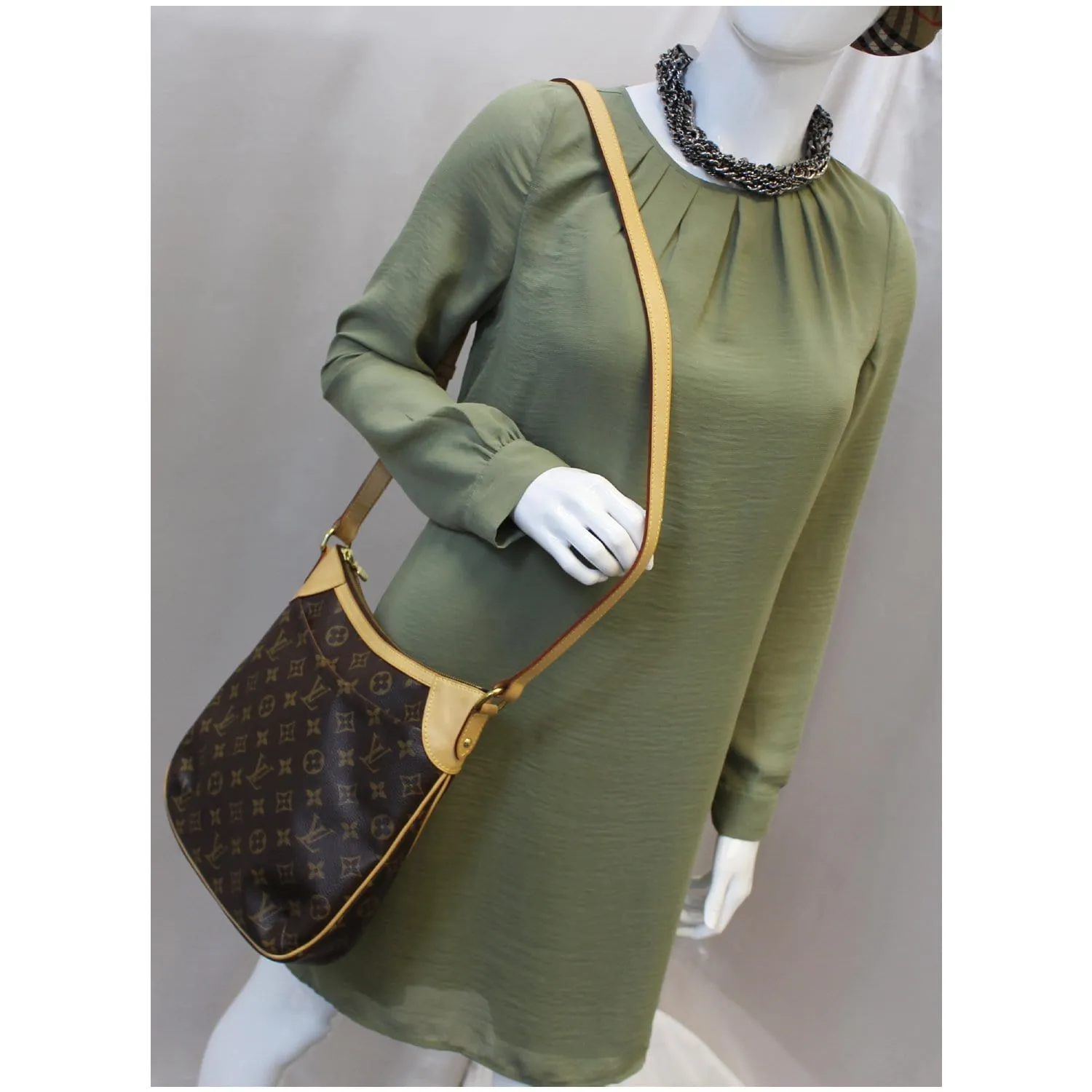 LOUIS VUITTON Odeon PM Monogram Canvas Shoulder Crossbody Bag Brown
