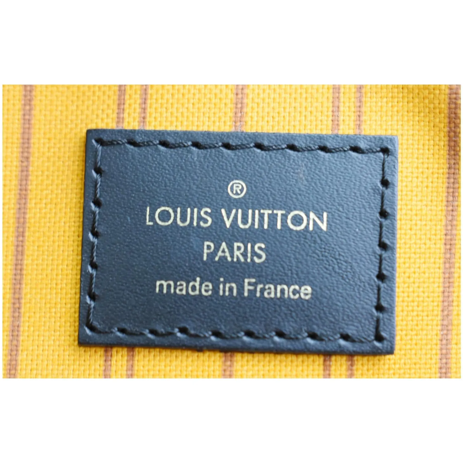 LOUIS VUITTON Onthego Jungle GM Giant Monogram Canvas Tote Shoulder Bag Black - Hot Deals