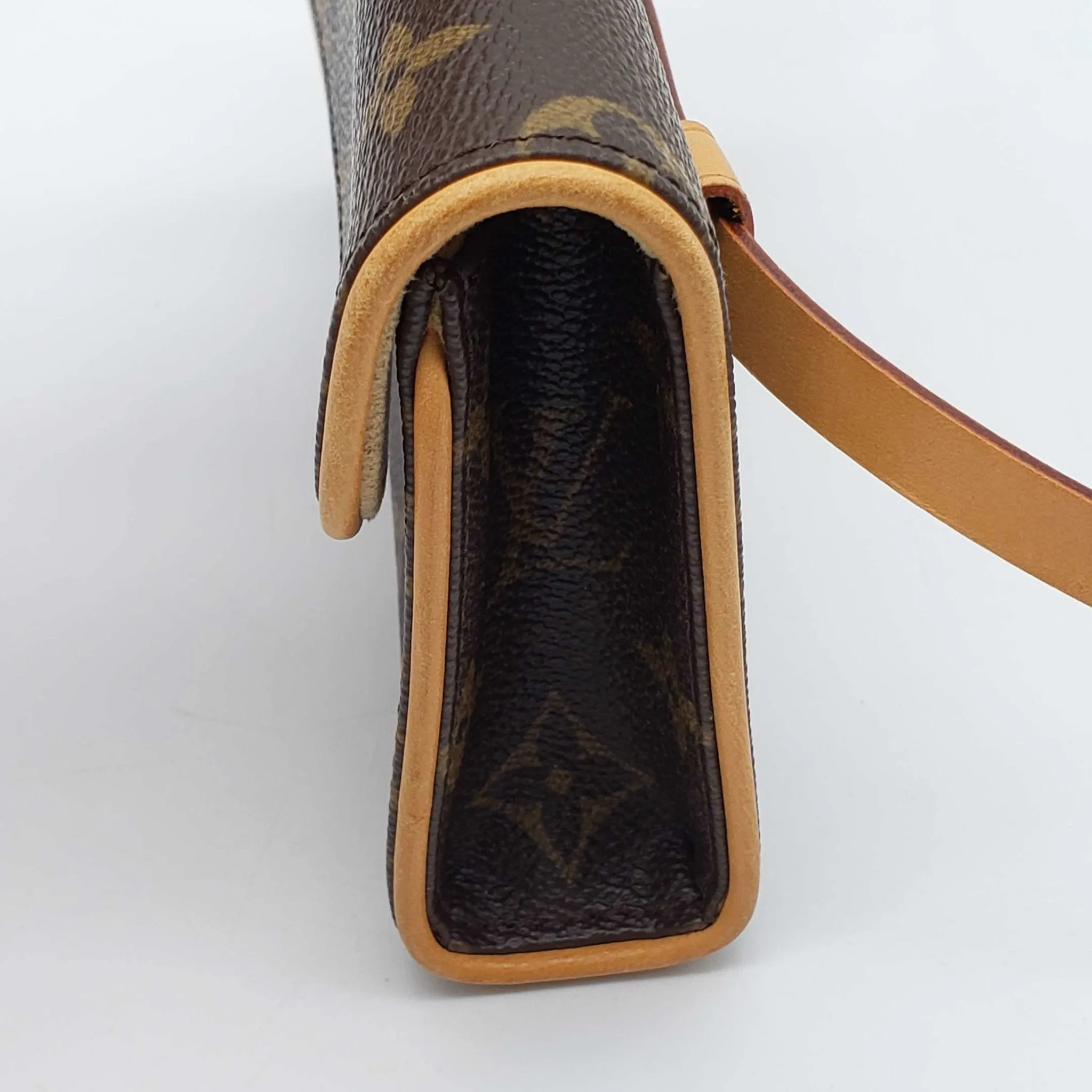 Louis Vuitton Pochette Florentine Browns Monogram Belt Bag