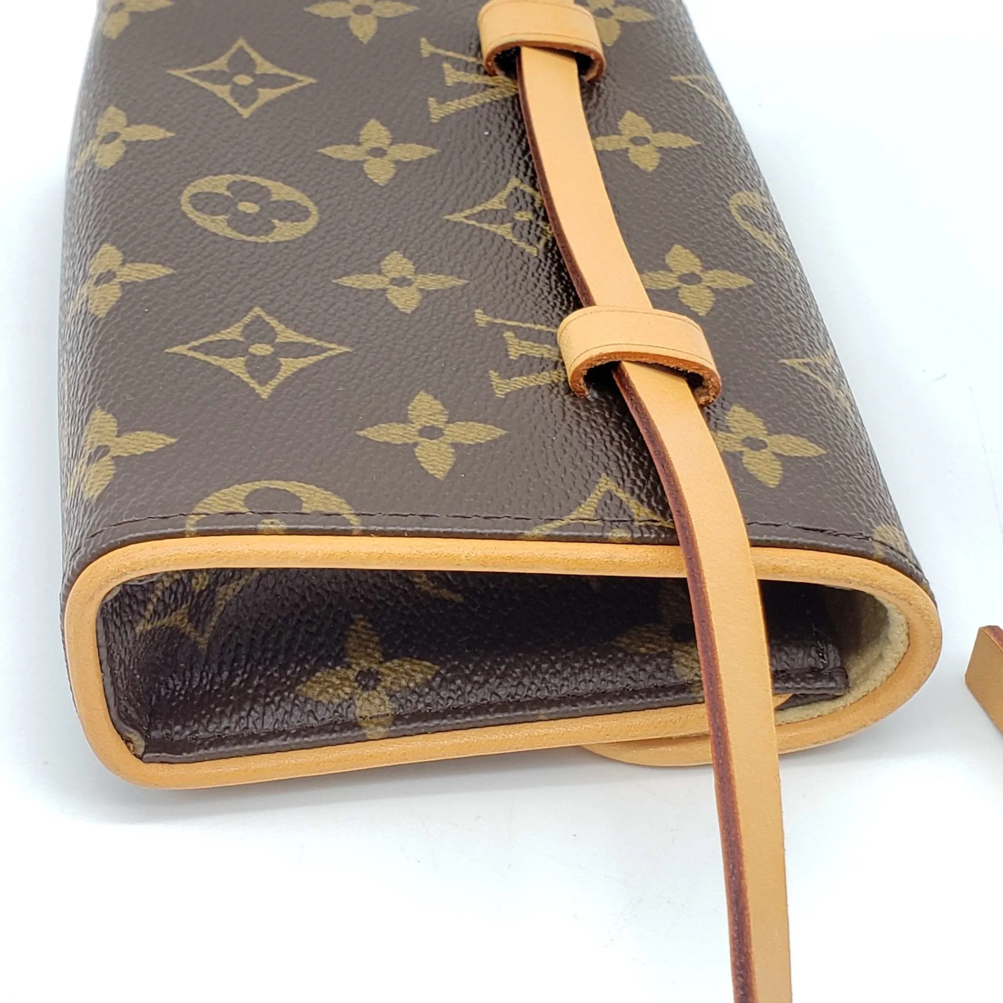 Louis Vuitton Pochette Florentine Browns Monogram Belt Bag