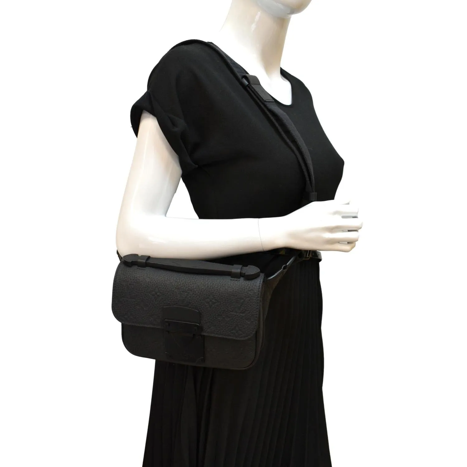 LOUIS VUITTON S-Lock Sling Monogram Leather Shoulder Bag Black