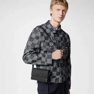 LOUIS VUITTON || Steamer Wearable Wallet Monogram Taurillon Leather
