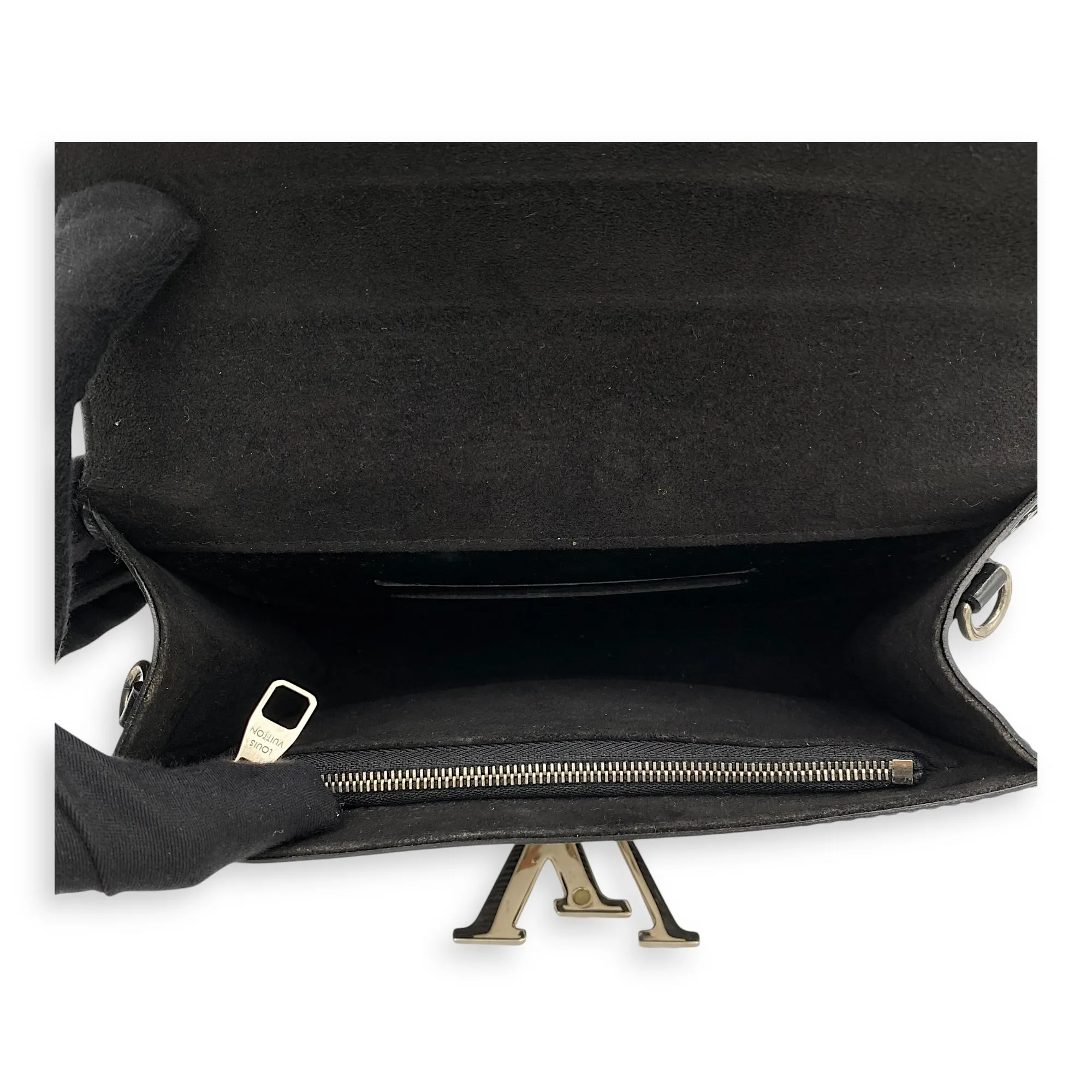 Louise Wallet On Chain Small Black in Epi Leather, Silver hardware