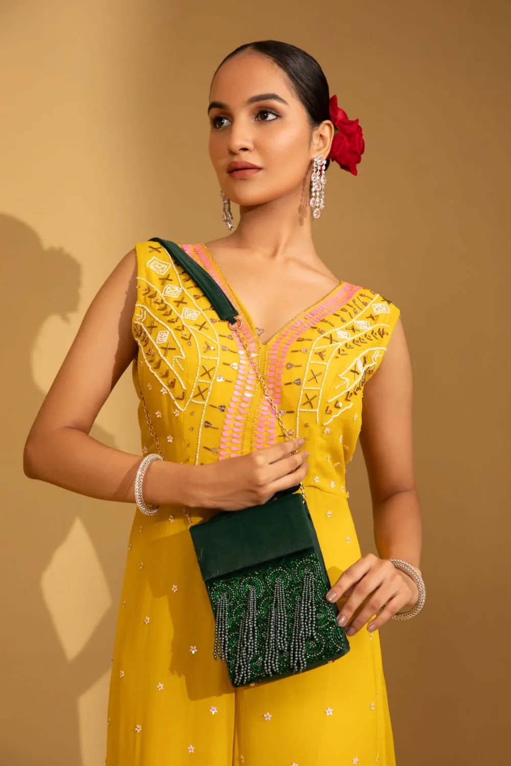 Luxurious Emerald Green Crystal Embroidered Box Clutch