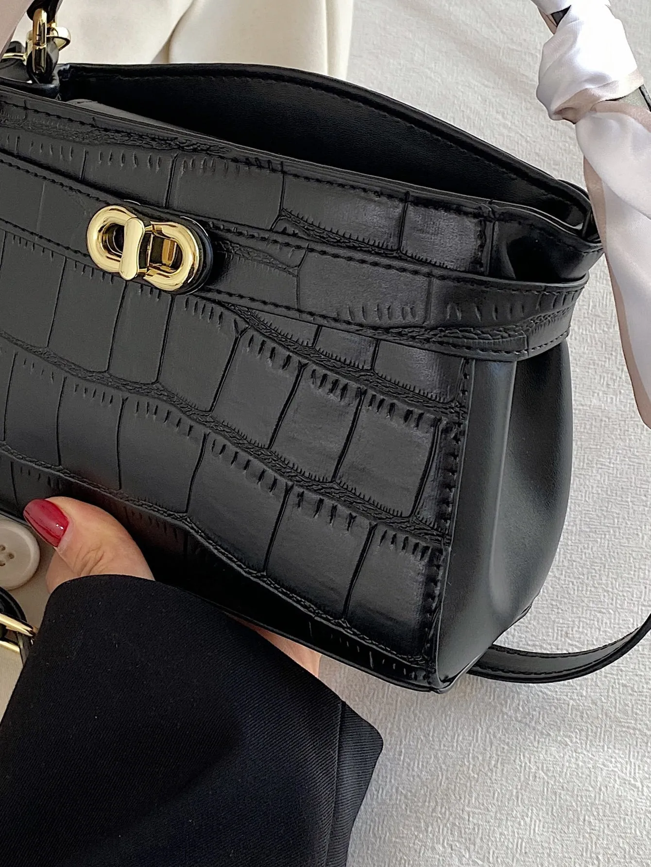 Mini Crocodile Embossed Twilly Scarf Decor Twist Lock Square Bag - Black