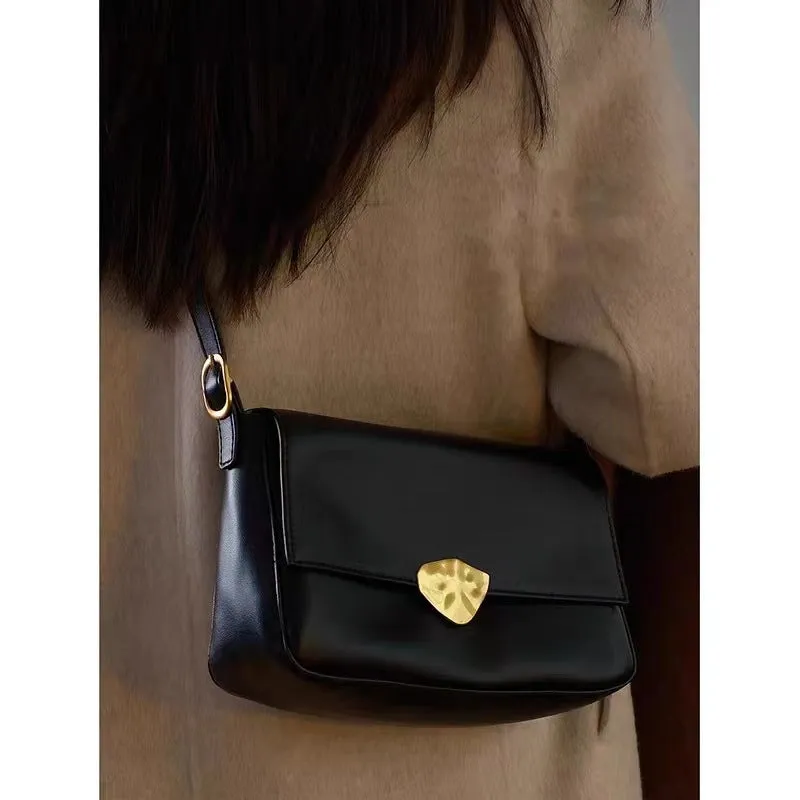 MOMENTLOVER  2025Retro bags, baguette bags, underarm bags, new trendy girl versatile shoulder bags, messenger bags