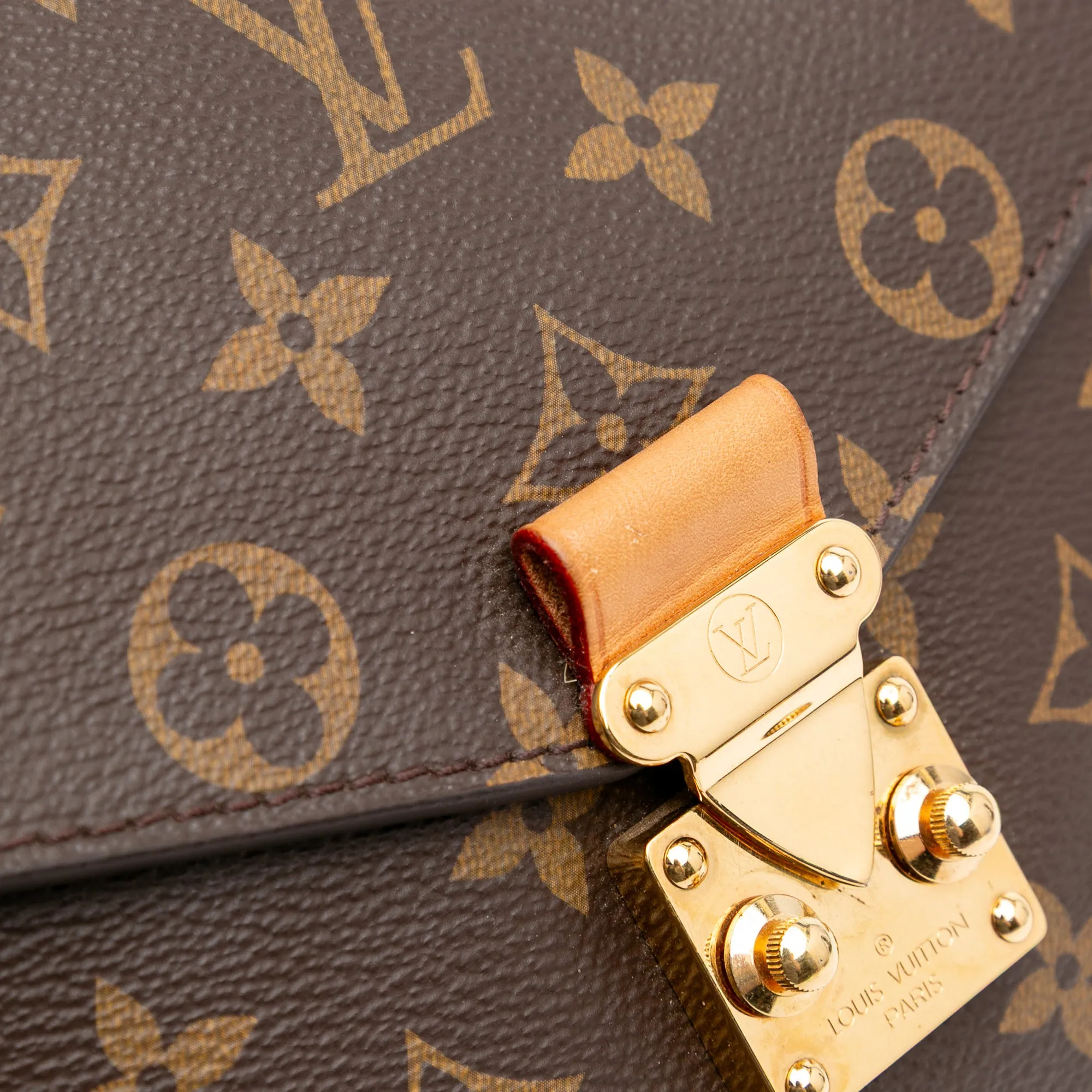 Monogram Pochette Metis