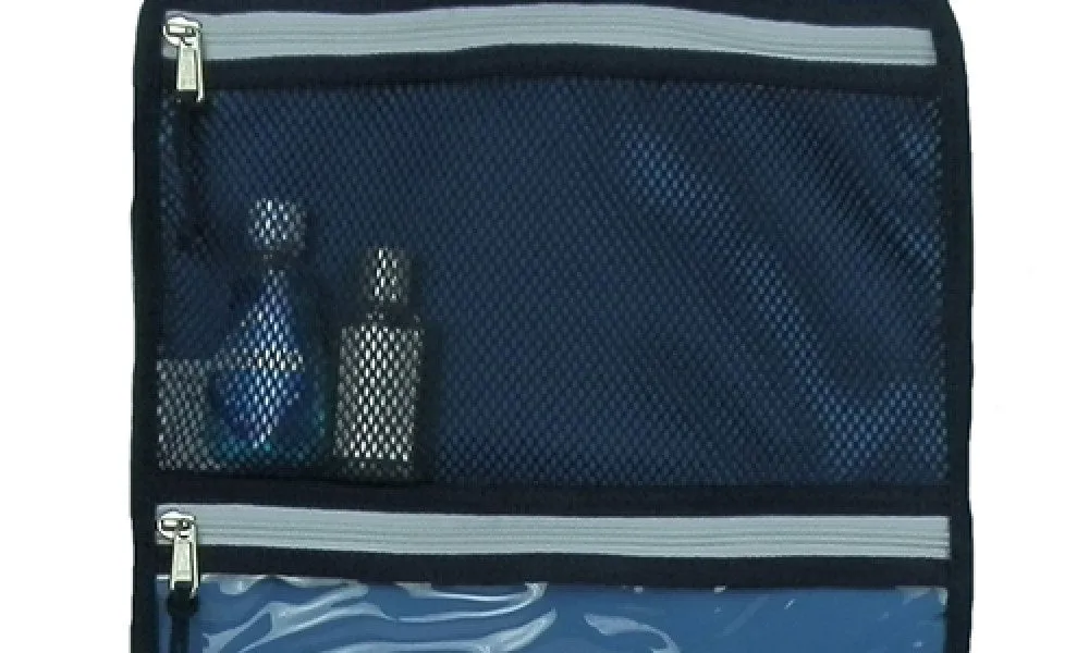 Newport Hanging Toiletry Kit