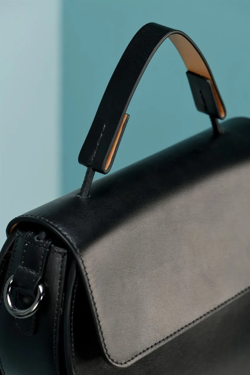 Perona   I   Women-Leather Bags& Accessories -Crossbody-Akani Pwb-Fv21-664-Akani-Black  AS8339
