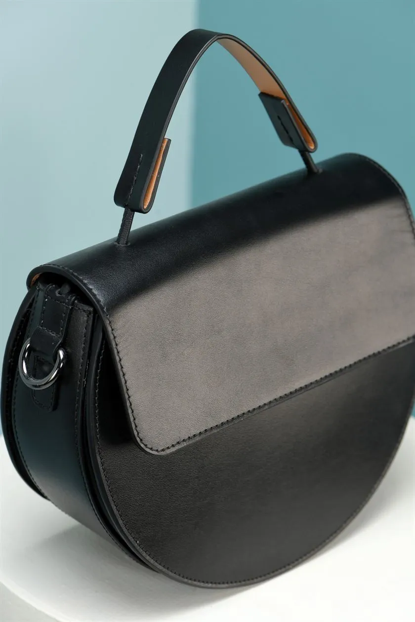 Perona   I   Women-Leather Bags& Accessories -Crossbody-Akani Pwb-Fv21-664-Akani-Black  AS8339