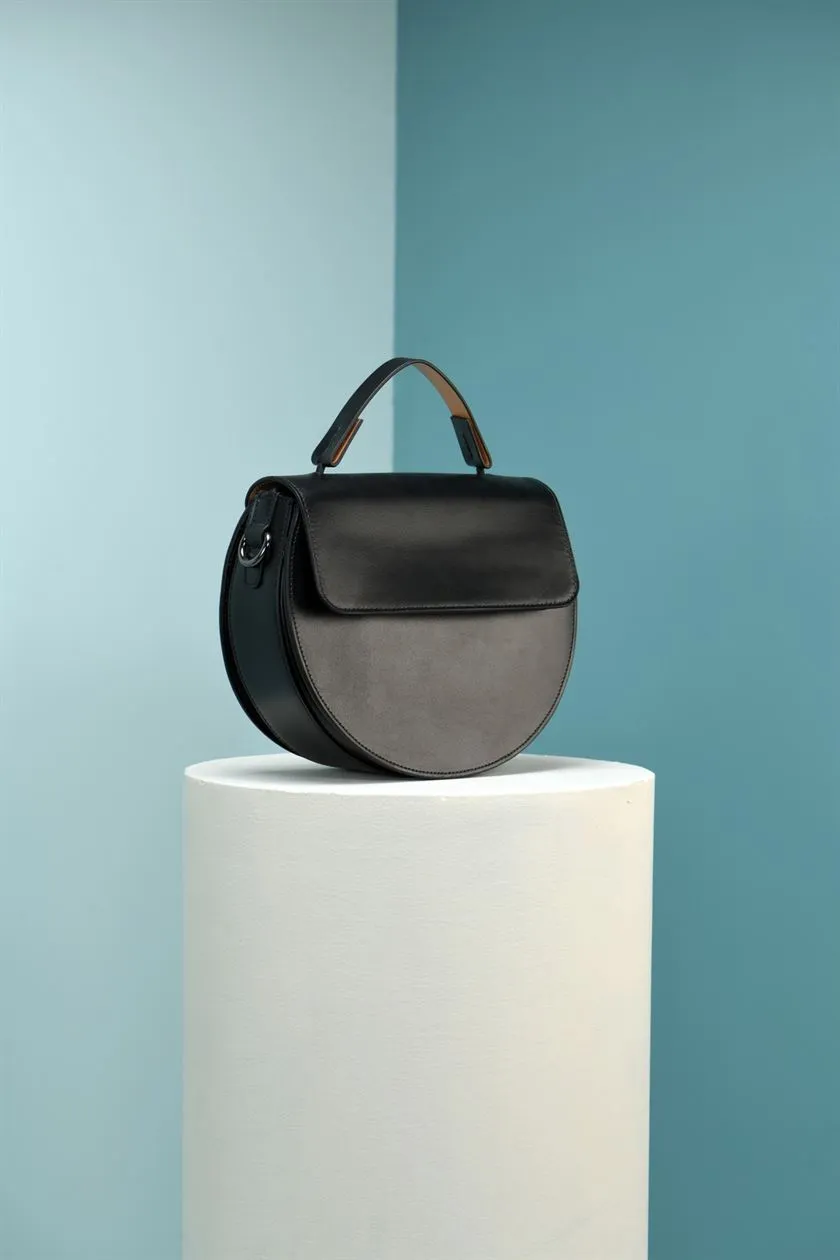 Perona   I   Women-Leather Bags& Accessories -Crossbody-Akani Pwb-Fv21-664-Akani-Black  AS8339