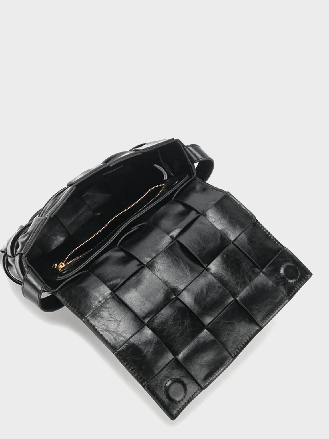 Pleated Cassette Shoulder Bag Woven Pillow Bag