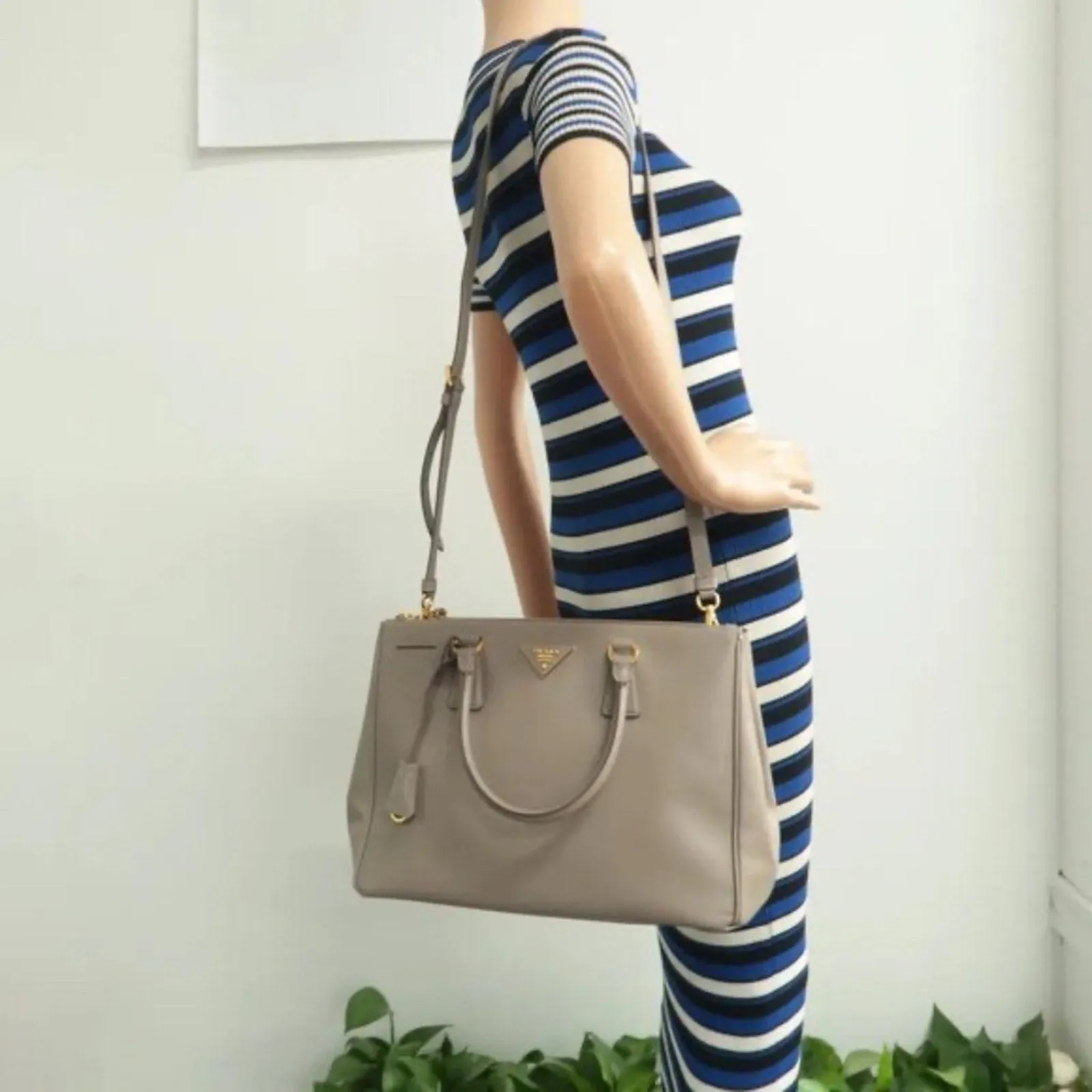PRADA Galleria Grey Leather Satchel;